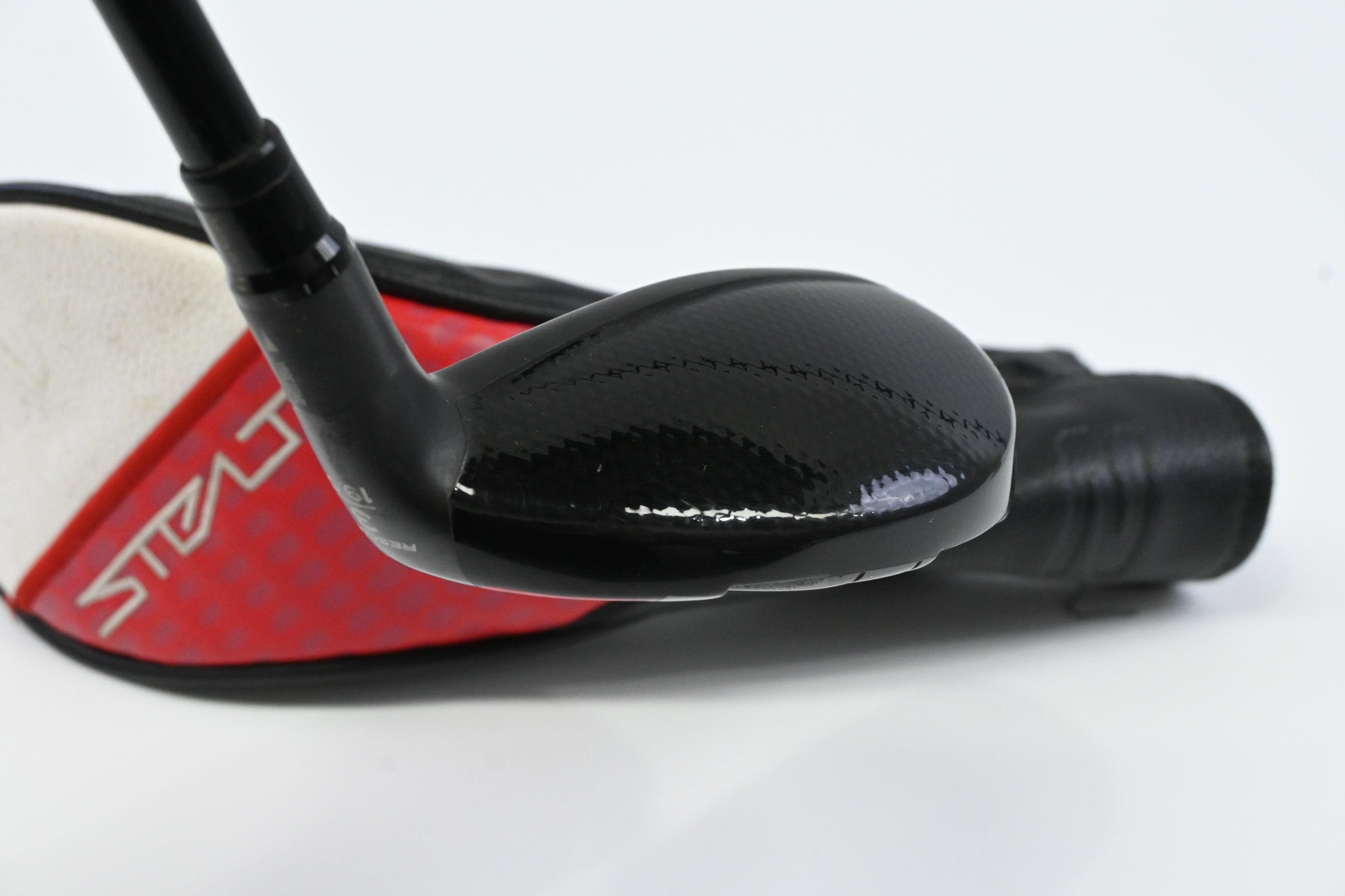 Taylormade Stealth 2 Plus #3 Hybrid / 19.5 Degree / Stiff Flex Kai'li Red 85 Shaft