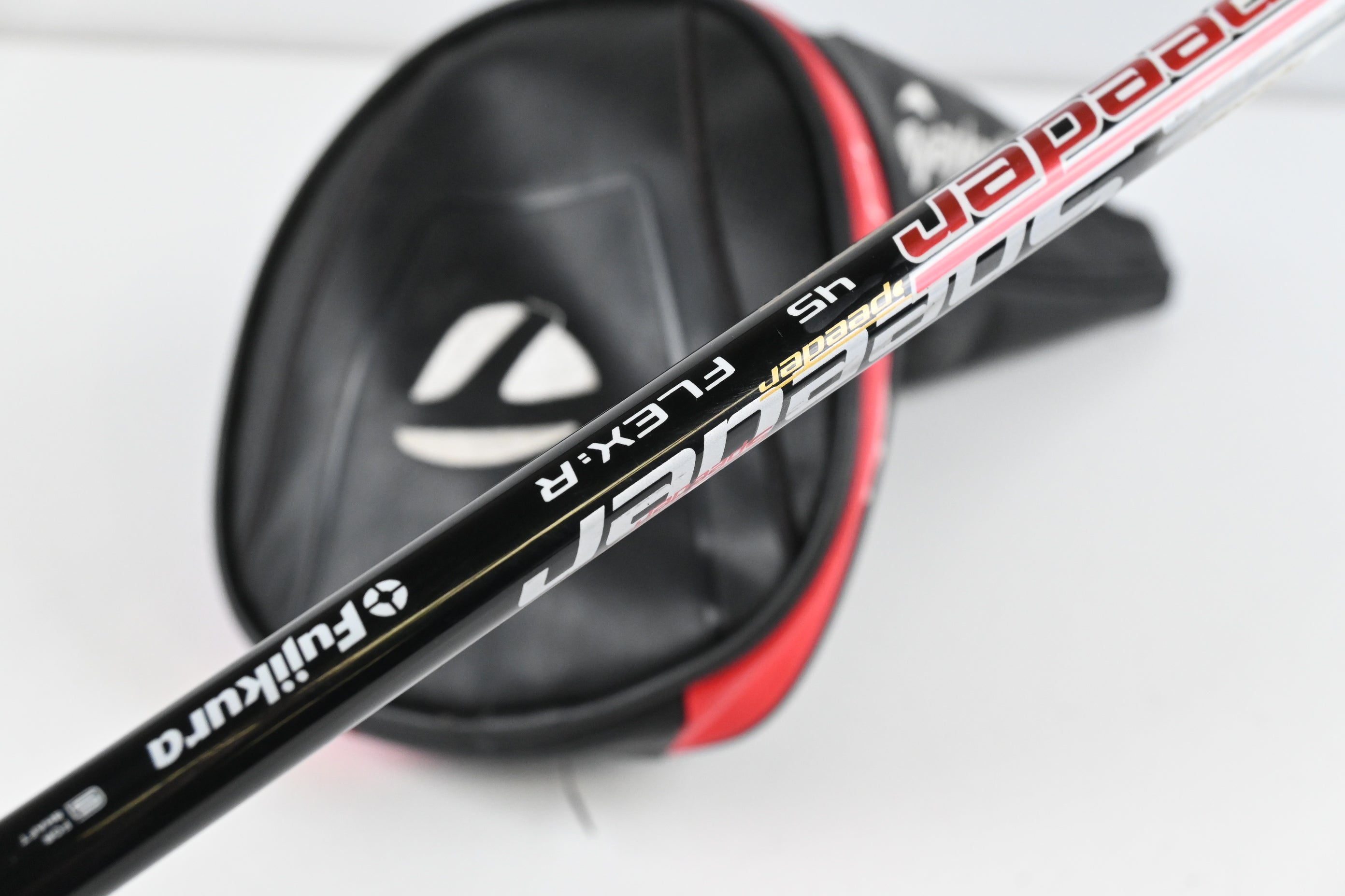 Taylormade Stealth HD Driver / 10.5 Degree / Regular Flex Fujikura Air Speeder 45