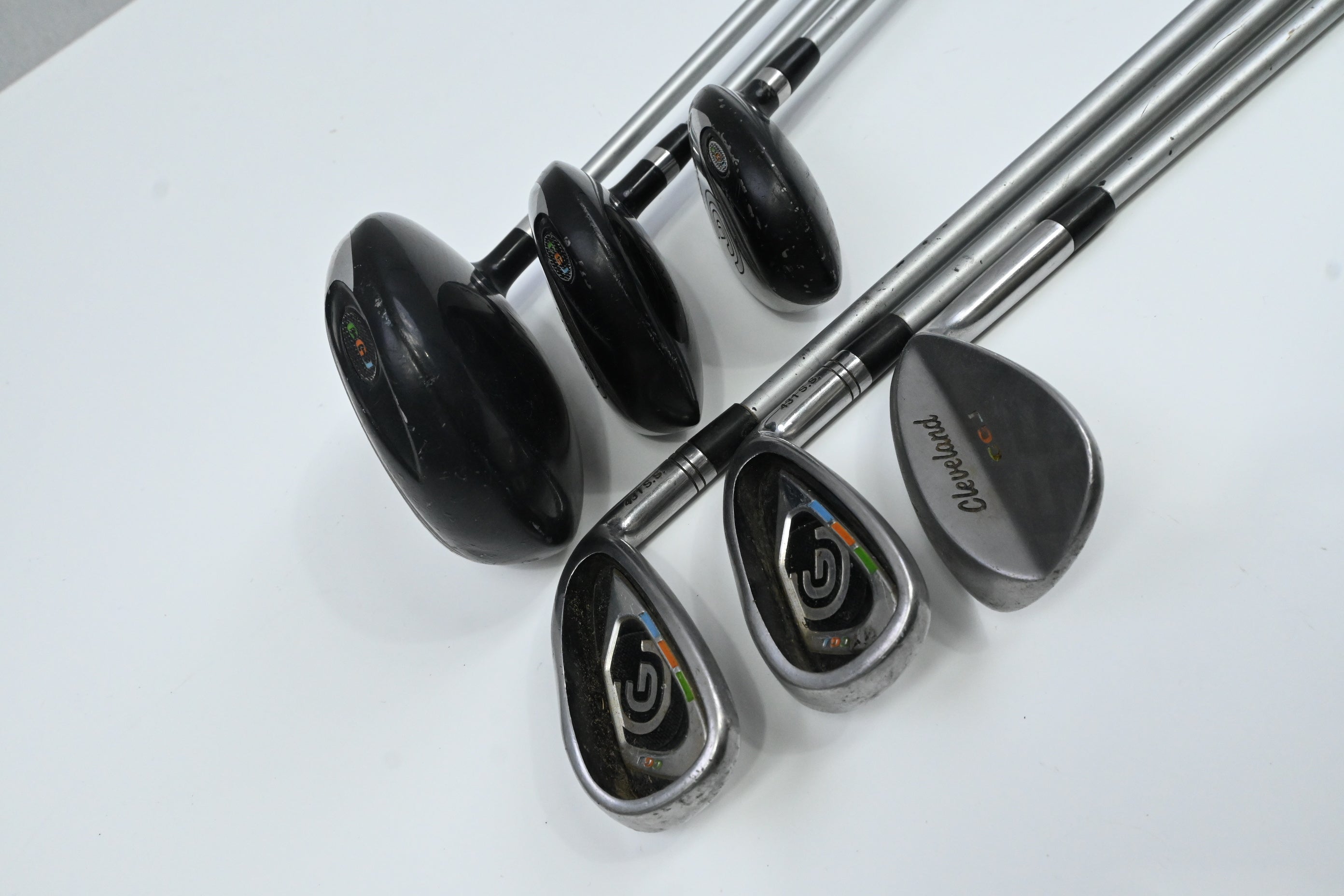 Junior Cleveland Package Set / Woods, Hybrid, Irons, Bag