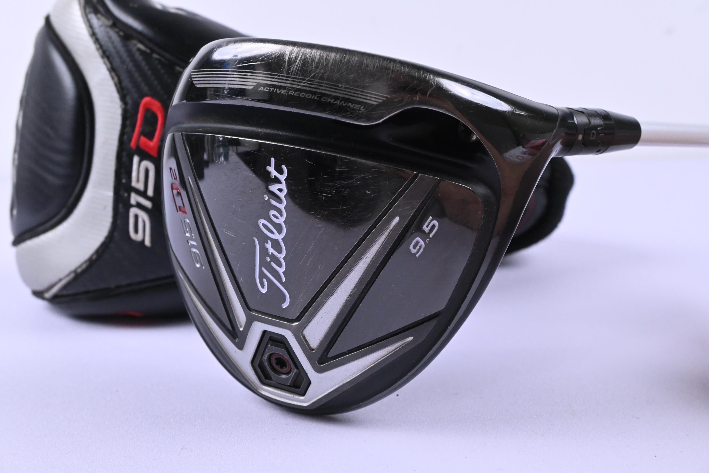 Titleist 915 D2 Driver / 9.5 Degree / Stiff Flex Aldila Rogue Silver 60 Shaft