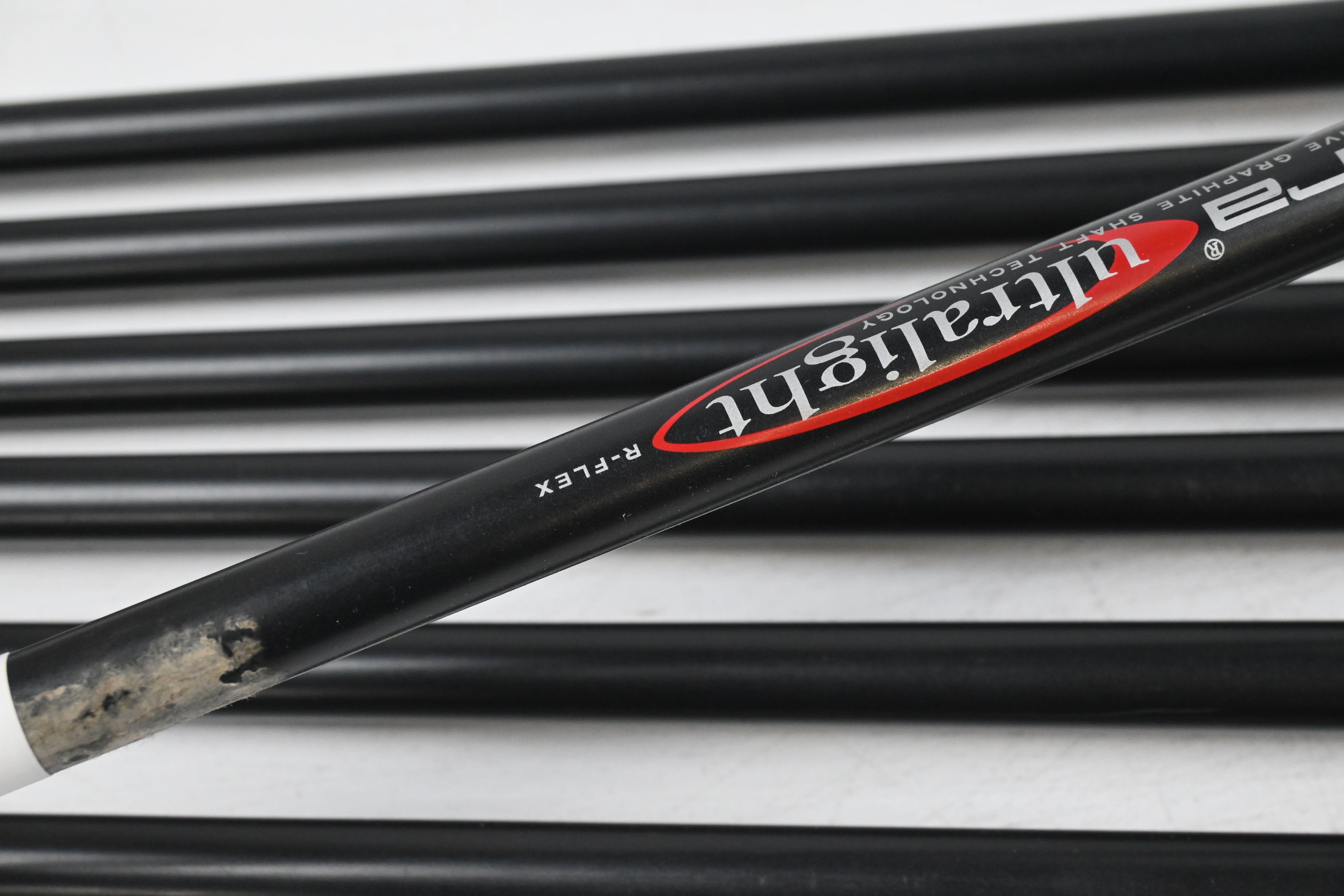 Cobra CXi Irons / 3-9i / Regular Flex Cobra Ultralight Shafts