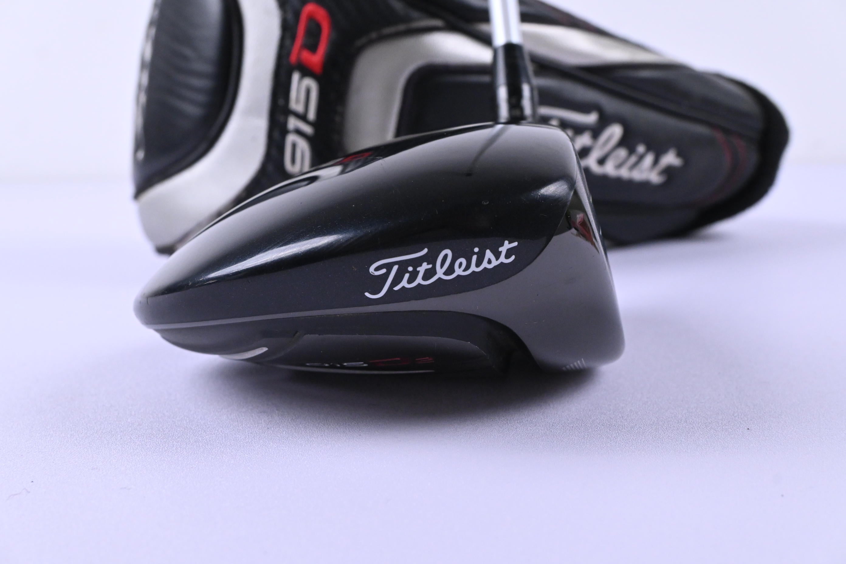Titleist 915 D2 Driver / 9.5 Degree / Stiff Flex Aldila Rogue Silver 60 Shaft