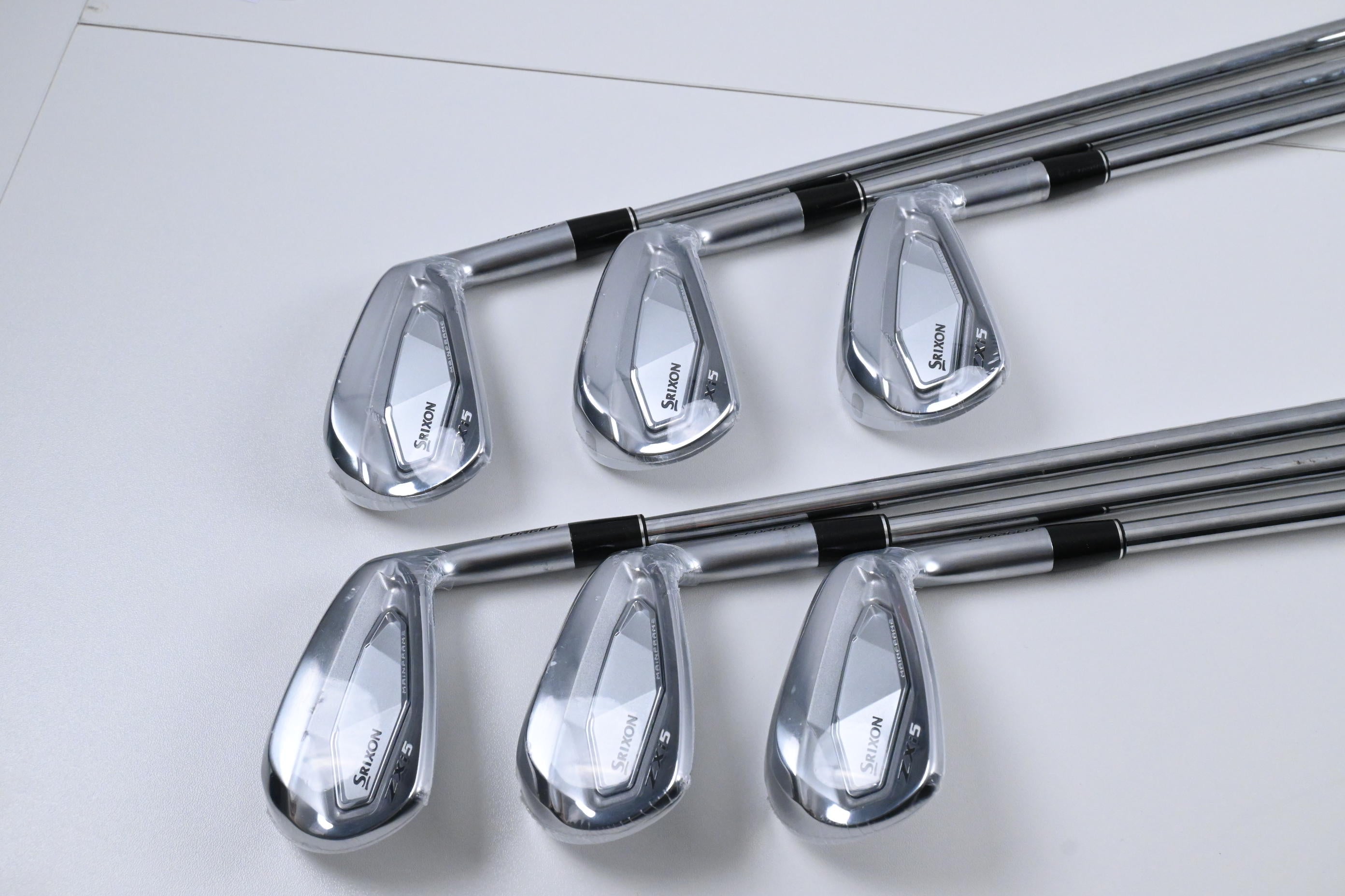 Srixon Zxi5 Irons / 5-PW / Stiff Flex KBS Tour Lite Shafts