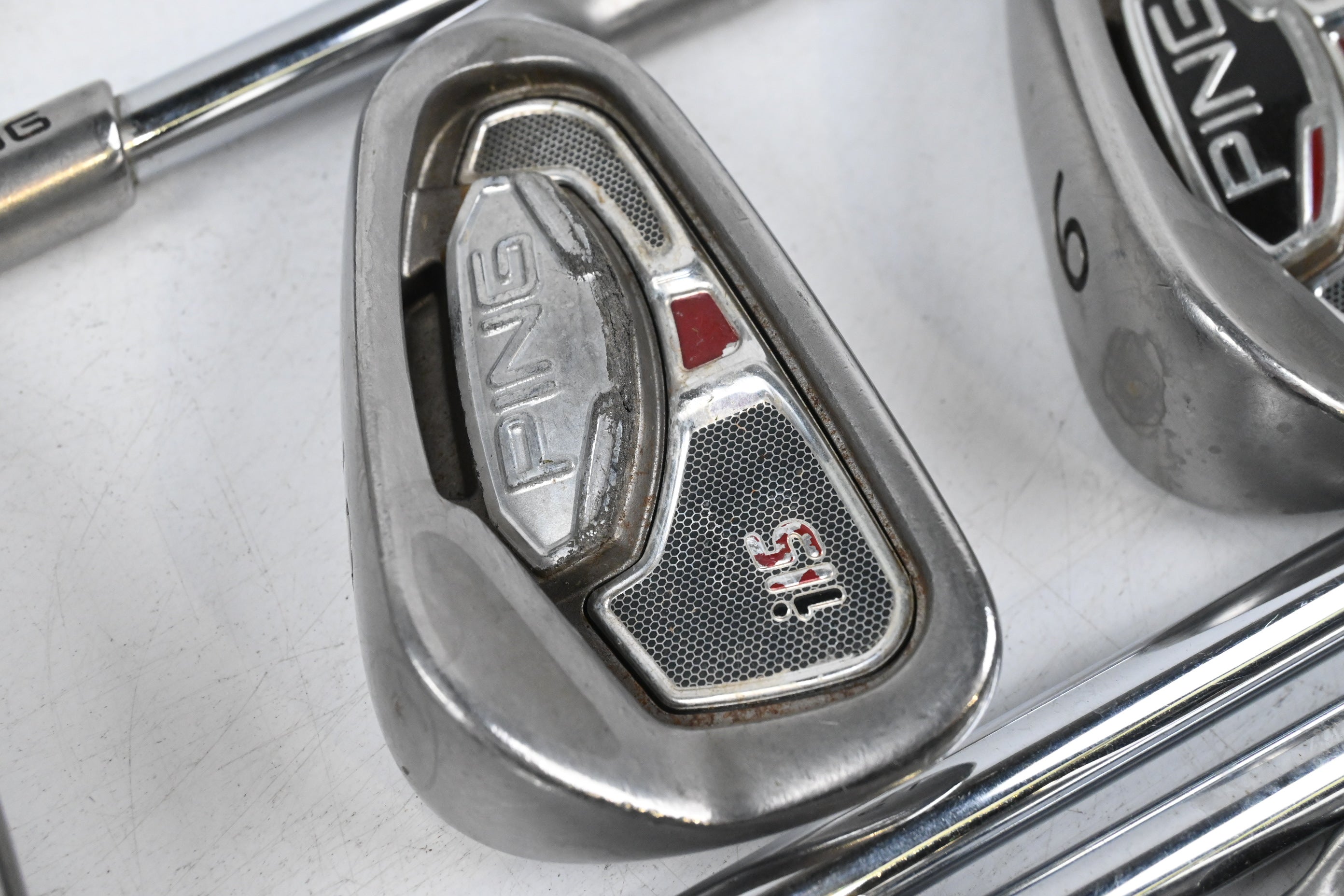 Ping i15 Irons / 4-PW / Blue Dot / Stiff Flex Dynamic Gold Shafts