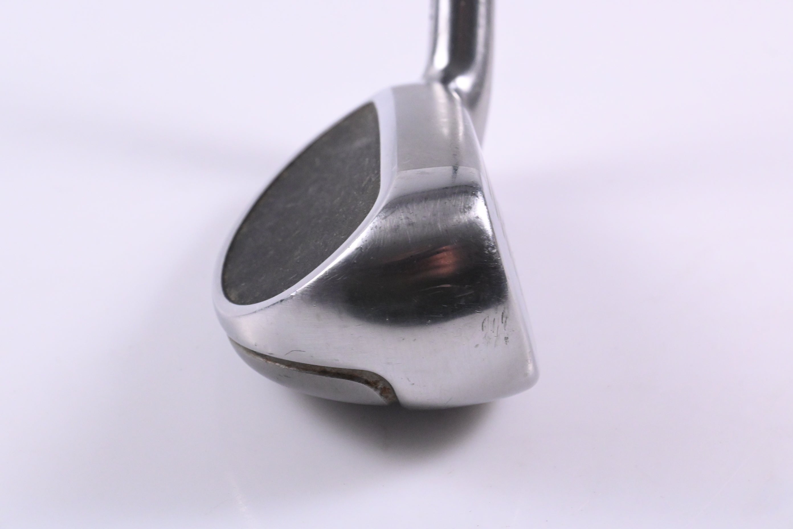 Cleveland 588 Altitude #4 Hybrid / 23 Degree / Regular Flex Action Lite 55 Shaft
