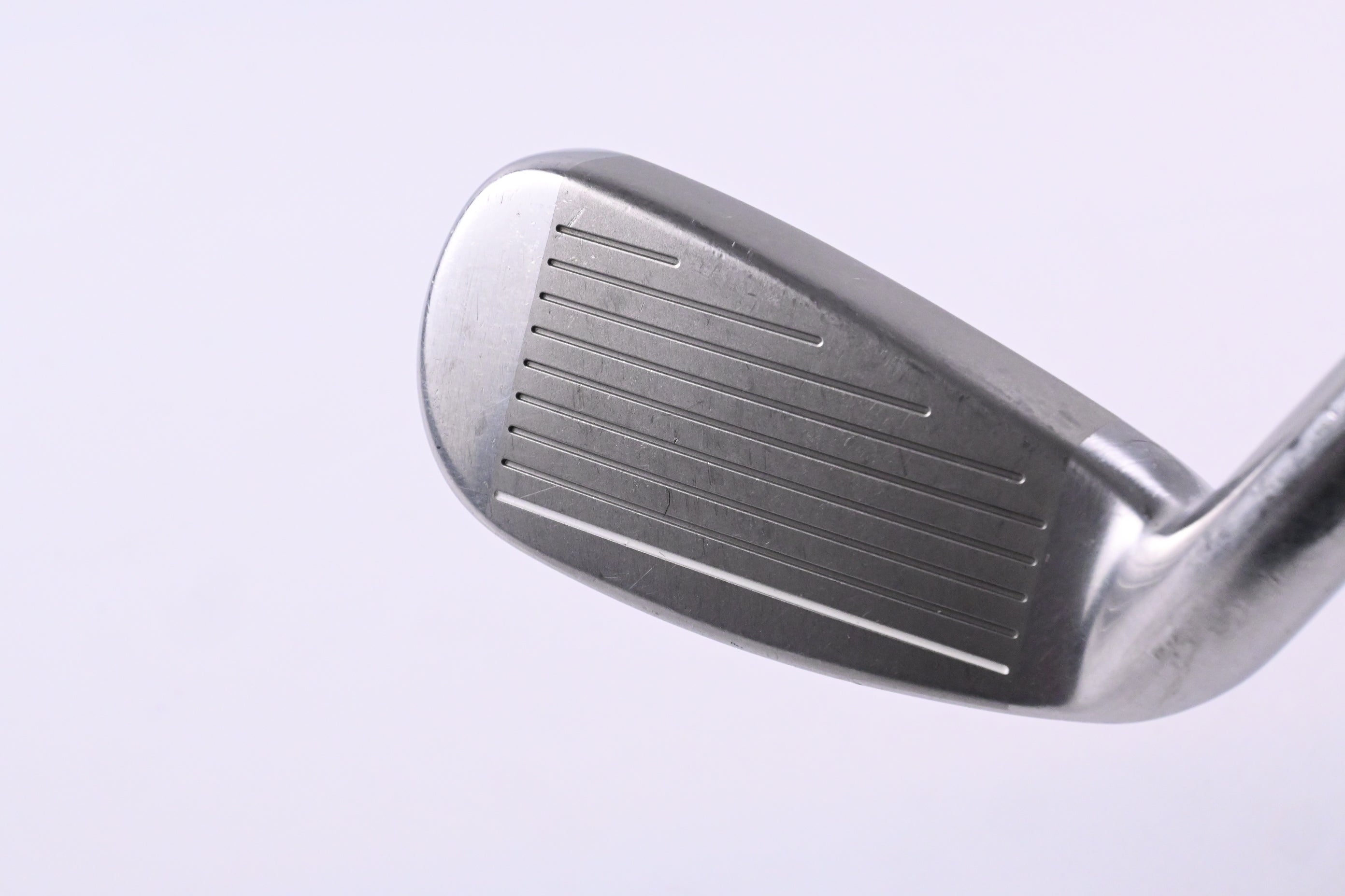 Cleveland 588 Altitude #4 Hybrid / 23 Degree / Regular Flex Action Lite 55 Shaft