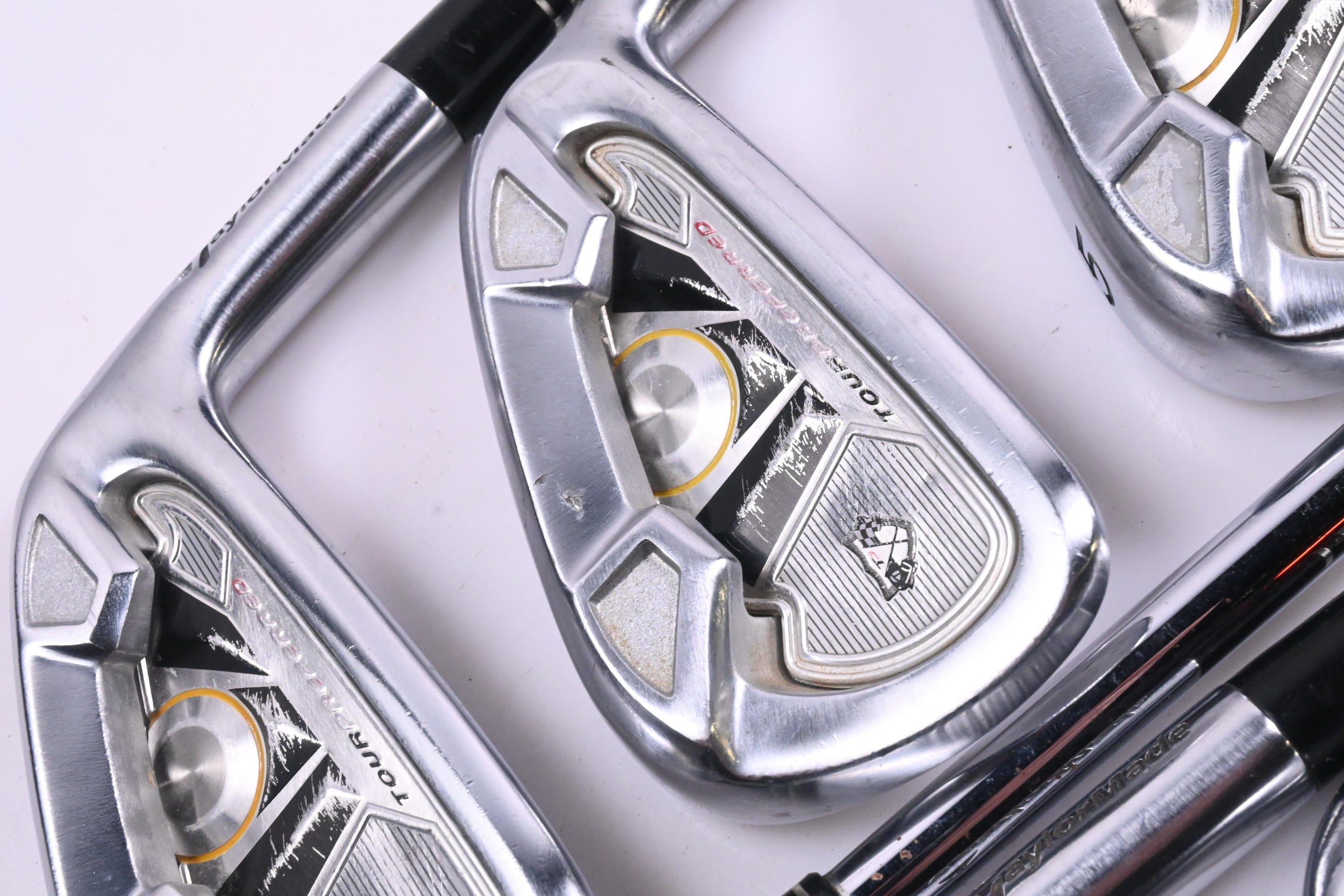 Taylormade Tour Preferred TP 2009 Irons / 3-9i / Regular Flex Dynamic Gold R300
