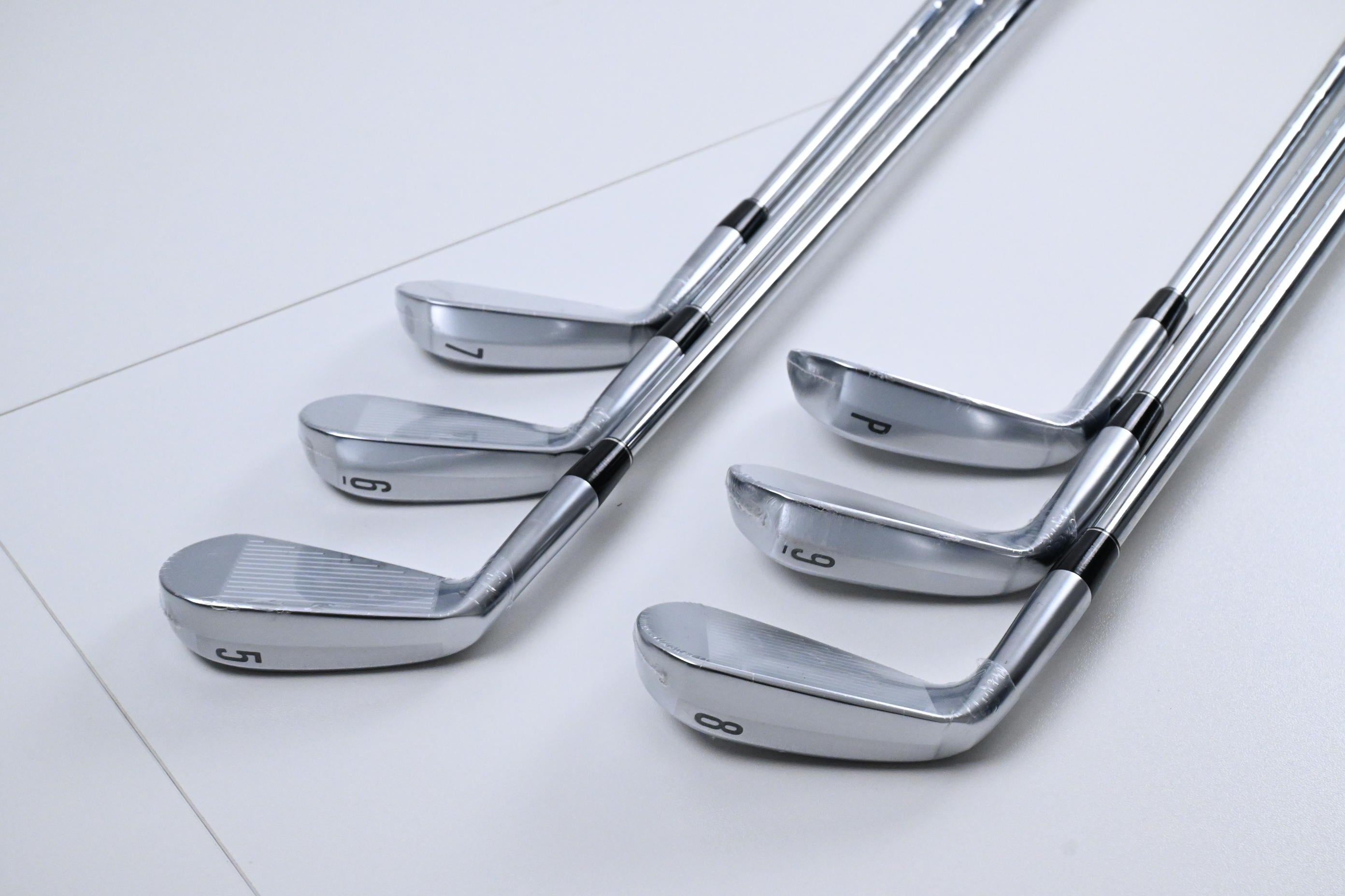 Srixon Zxi5 Irons / 5-PW / Stiff Flex KBS Tour Lite Shafts