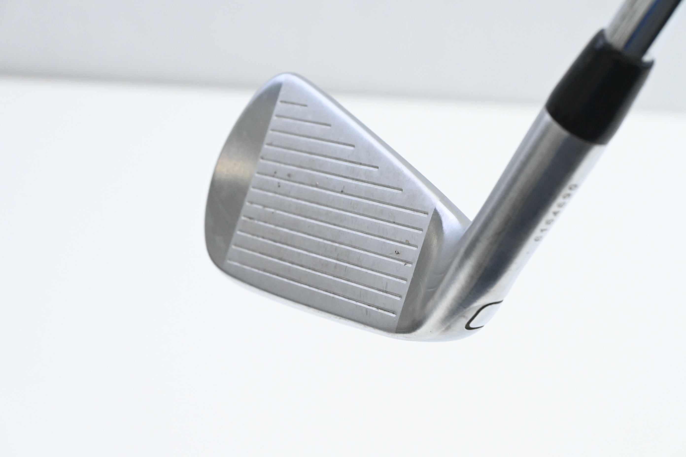 Titleist U500 #3 Iron / 20 Degree / Regular Flex True Temper AMT R300 Black