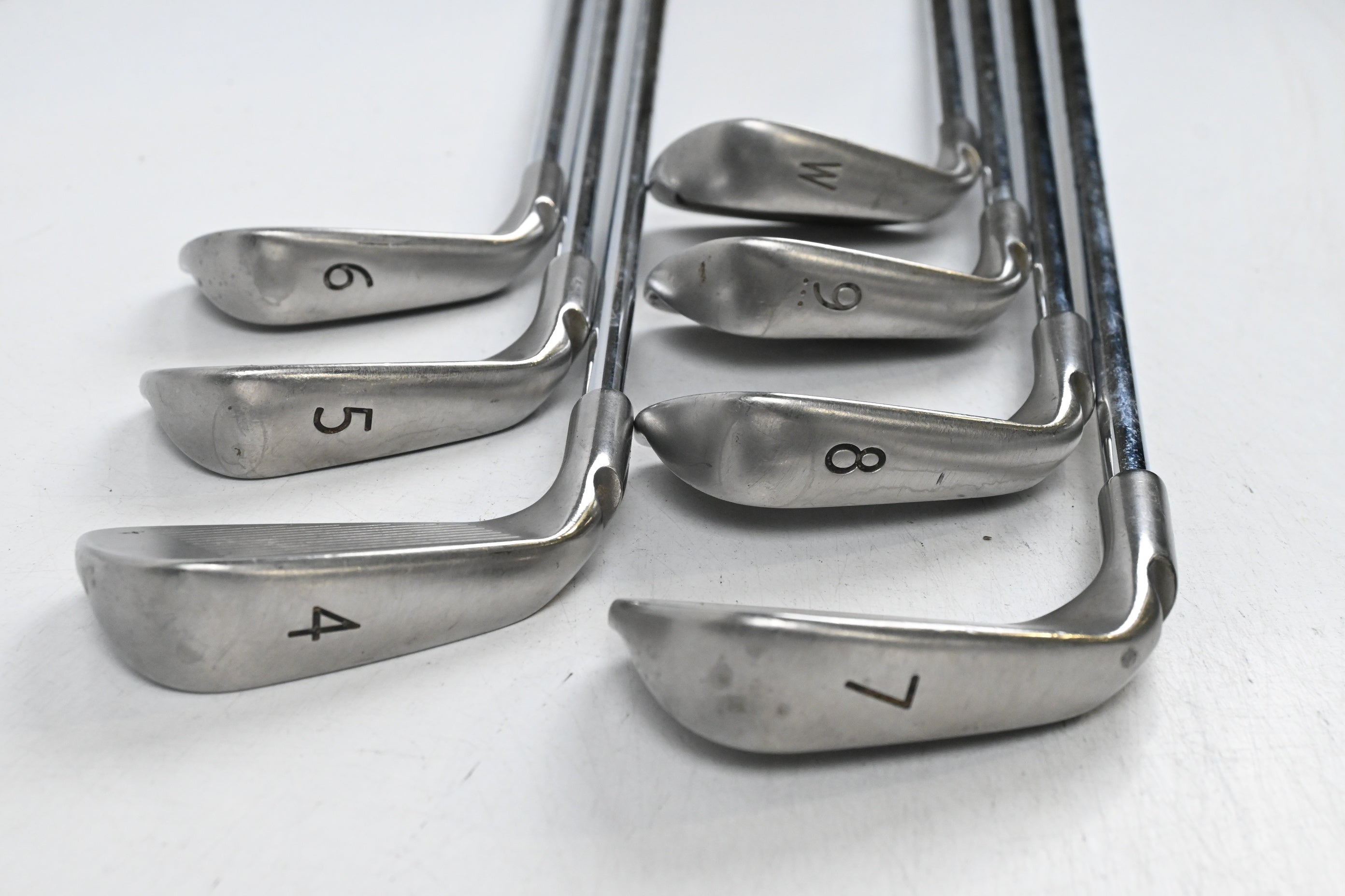 Ping i15 Irons / 4-PW / Blue Dot / Stiff Flex Dynamic Gold Shafts