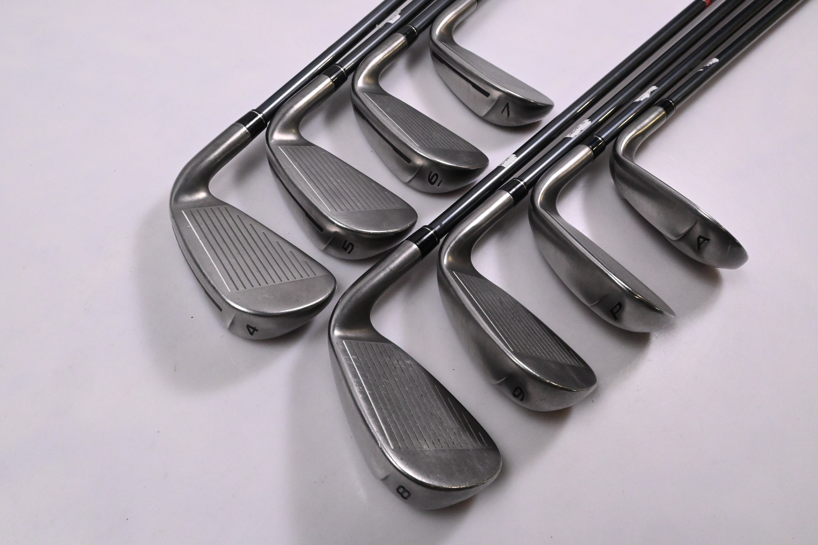 Left Hand Taylormade Aeroburner Irons / 4-PW+GW / Regular Flex Reax 60 Shafts
