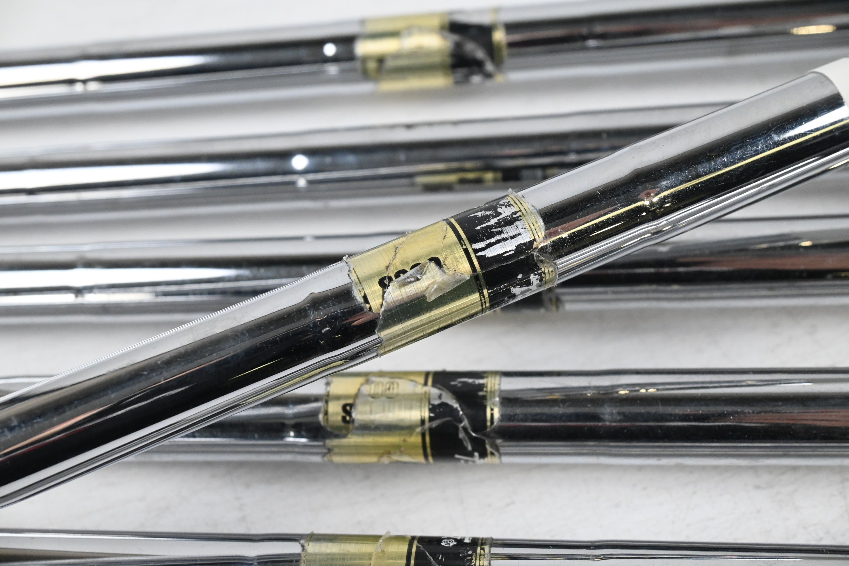 Ping i15 Irons / 4-PW / Blue Dot / Stiff Flex Dynamic Gold Shafts
