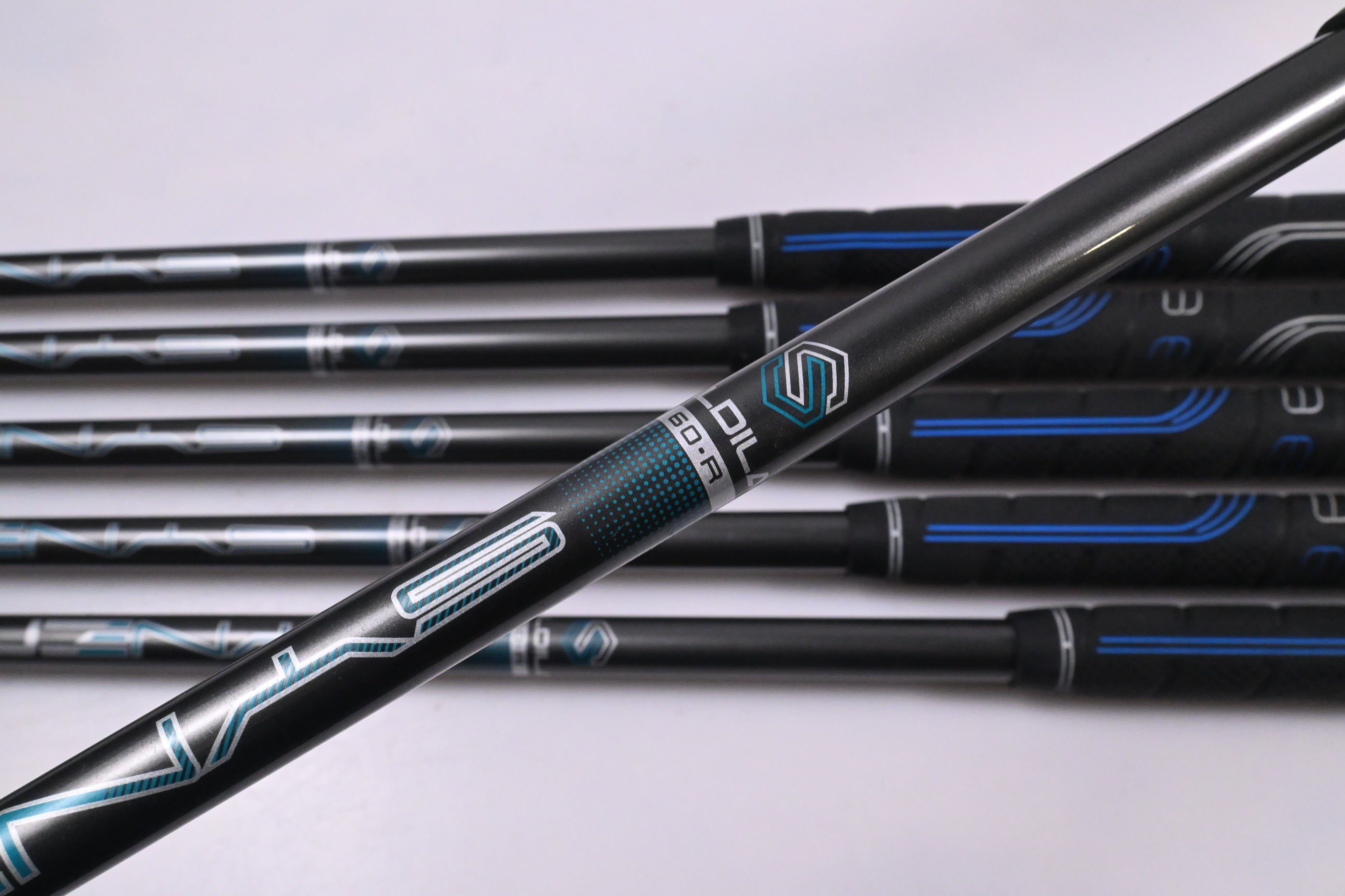 Callaway Rogue Irons / 5-PW / Regular Flex Aldila Synergy 60 Shafts