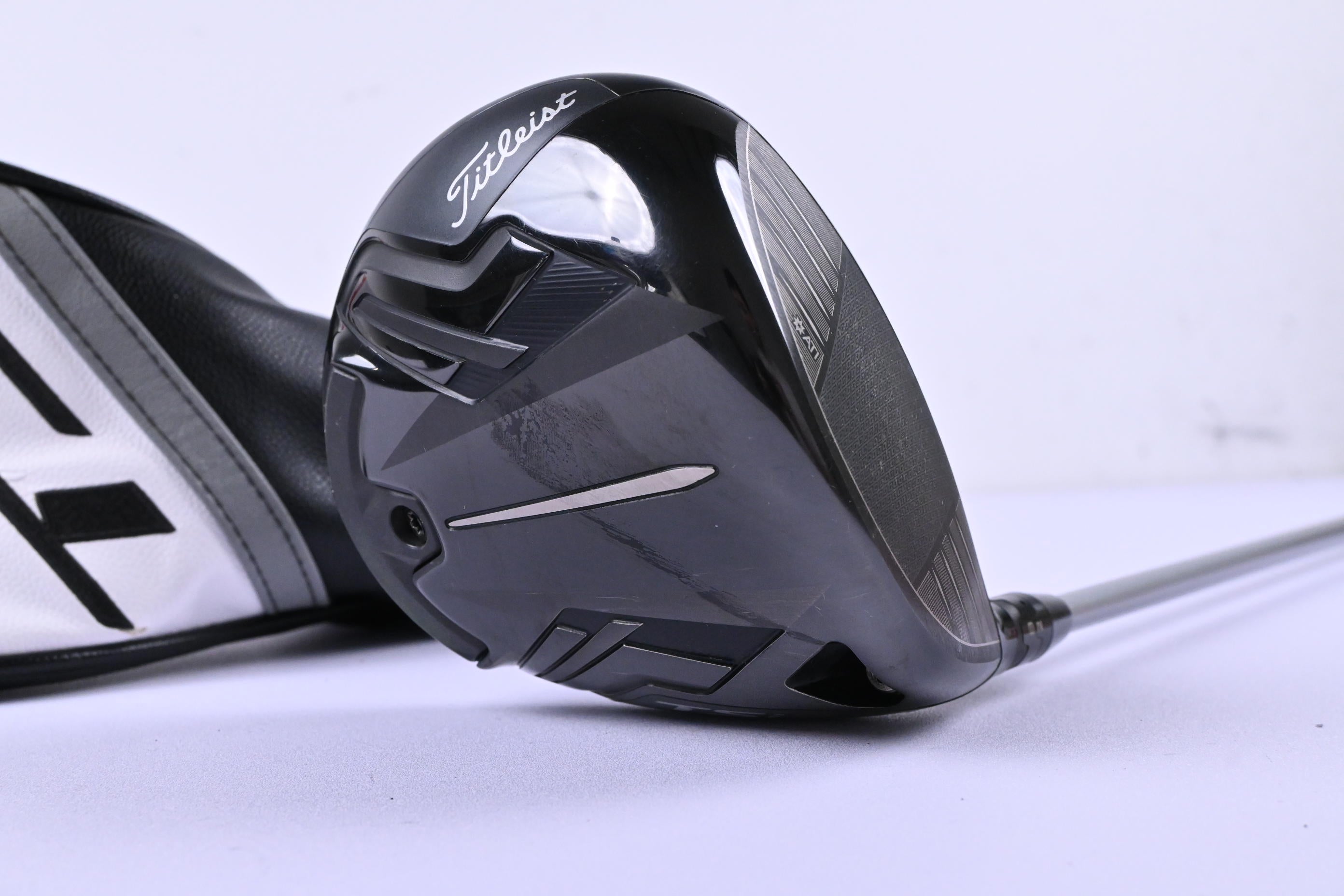 Titleist TSi3 Driver / 10 Degree / X-Flex Graphite Design Tour AD UB-6 Shaft