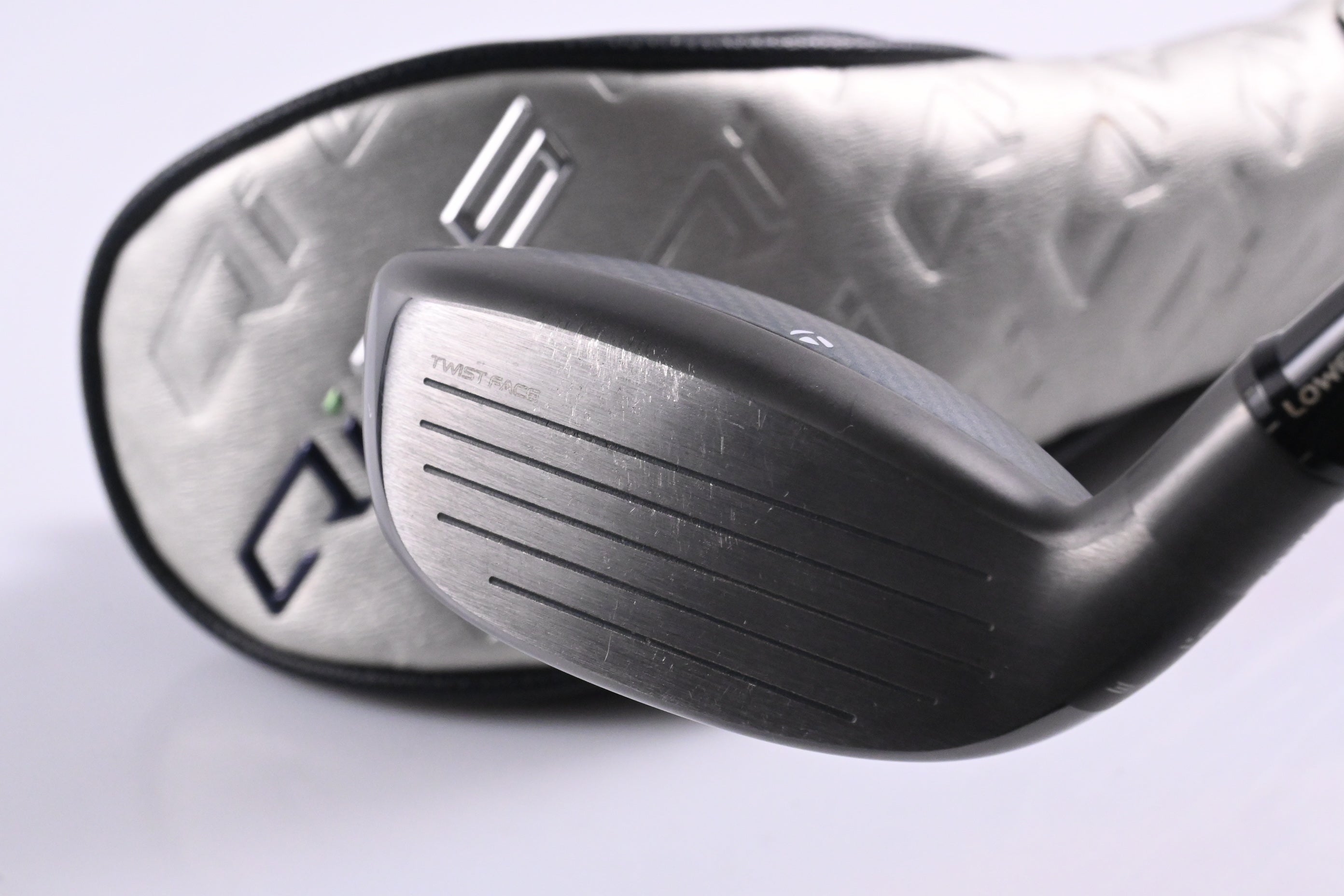 Taylormade Qi35 #3 Hybrid / 19 Degree / Stiff Flex Kai'li Blue Darkwaves 85