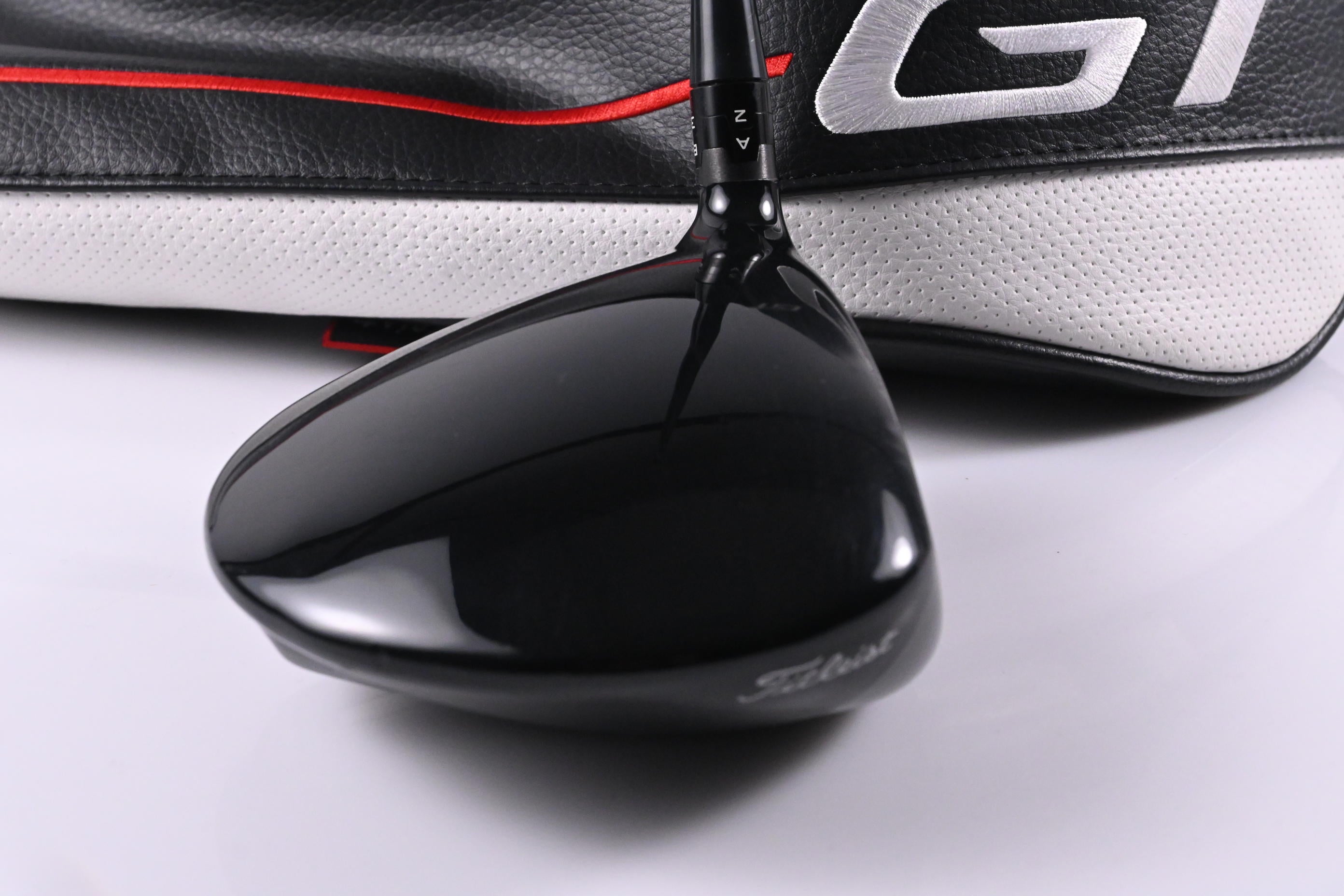 Titleist GT1 Driver / 10 Degree / Stiff Flex Tensei AV Blue 65 Shaft