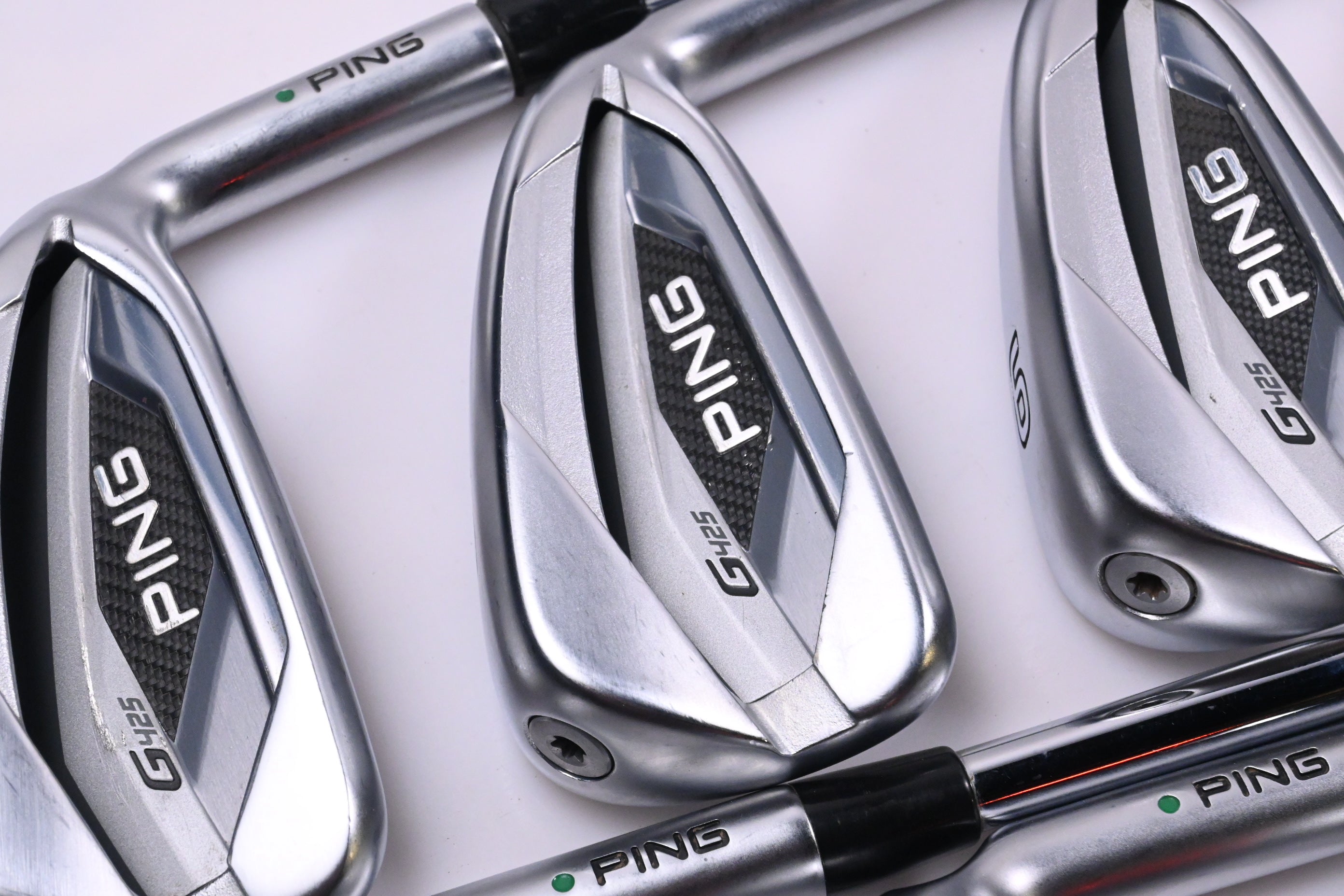 Ping G425 Irons / 4-PW+GW / Green Dot / Stiff Flex Dynamic Gold 105 S300