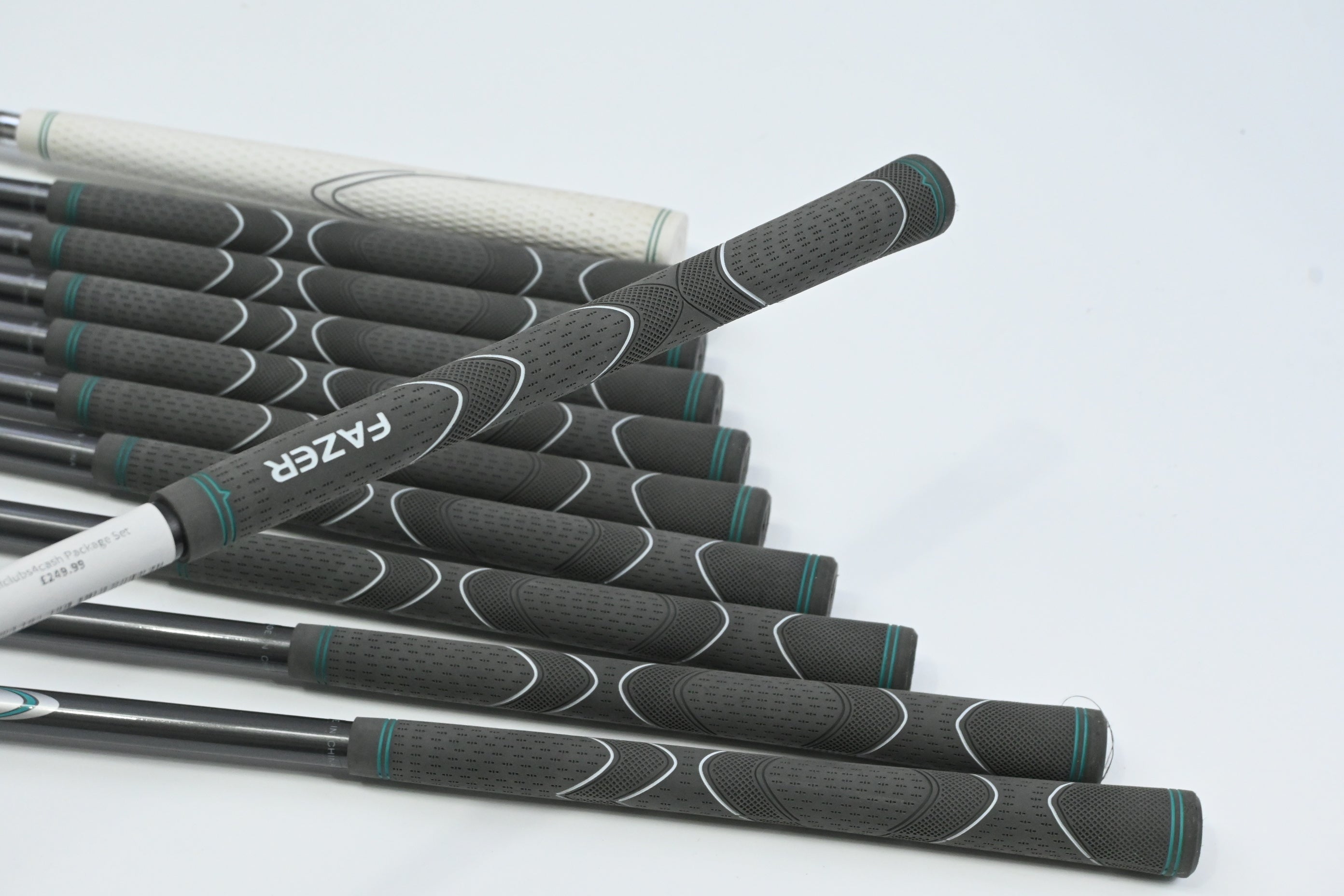 Ladies Fazer Blizzard 2.0 Package Set / Woods, Hybrids, Irons, Putter, Bag