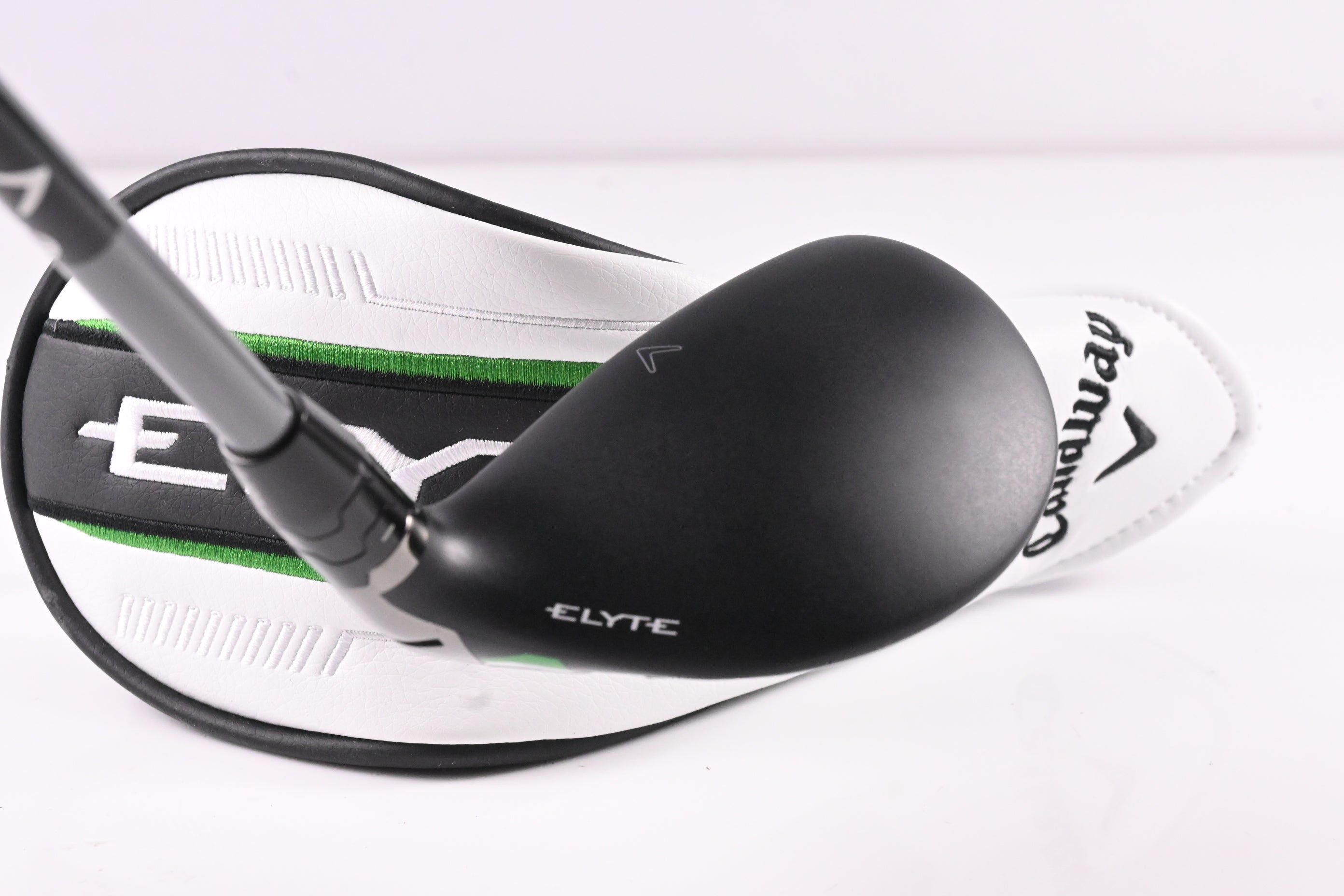 Callaway Elyte X #4 Hybrid / 21 Degree / Regular Flex Denali Charcoal 60 Shaft