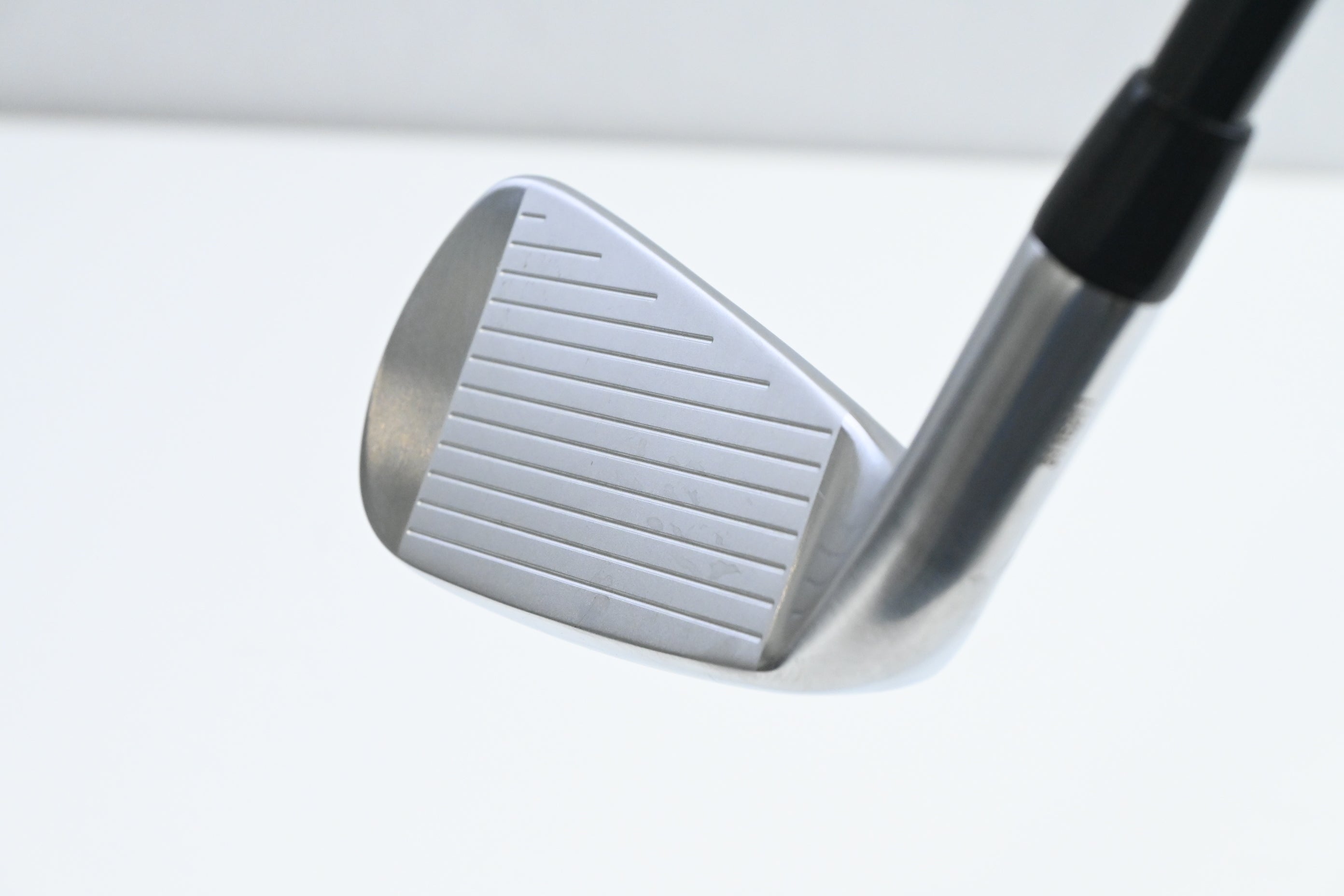 Titleist U505 #4 Iron / 22 Degree / Regular Flex HZRDUS Smoke Black RDX 80