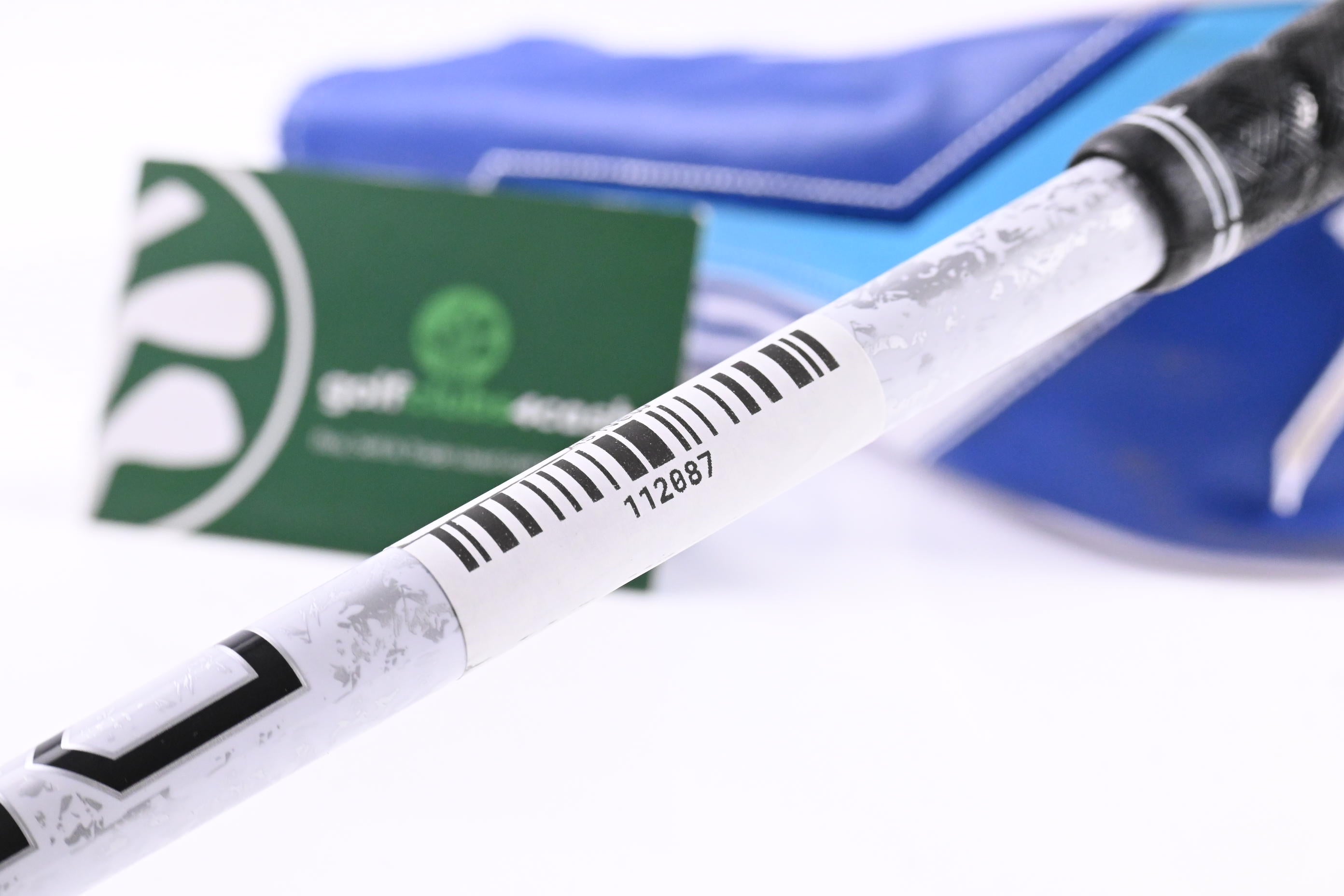 Ladies Mizuno ST-MAX 230 #6 Hybrid / 28 Degree / Ladies Flex Denali Red 50 Shaft