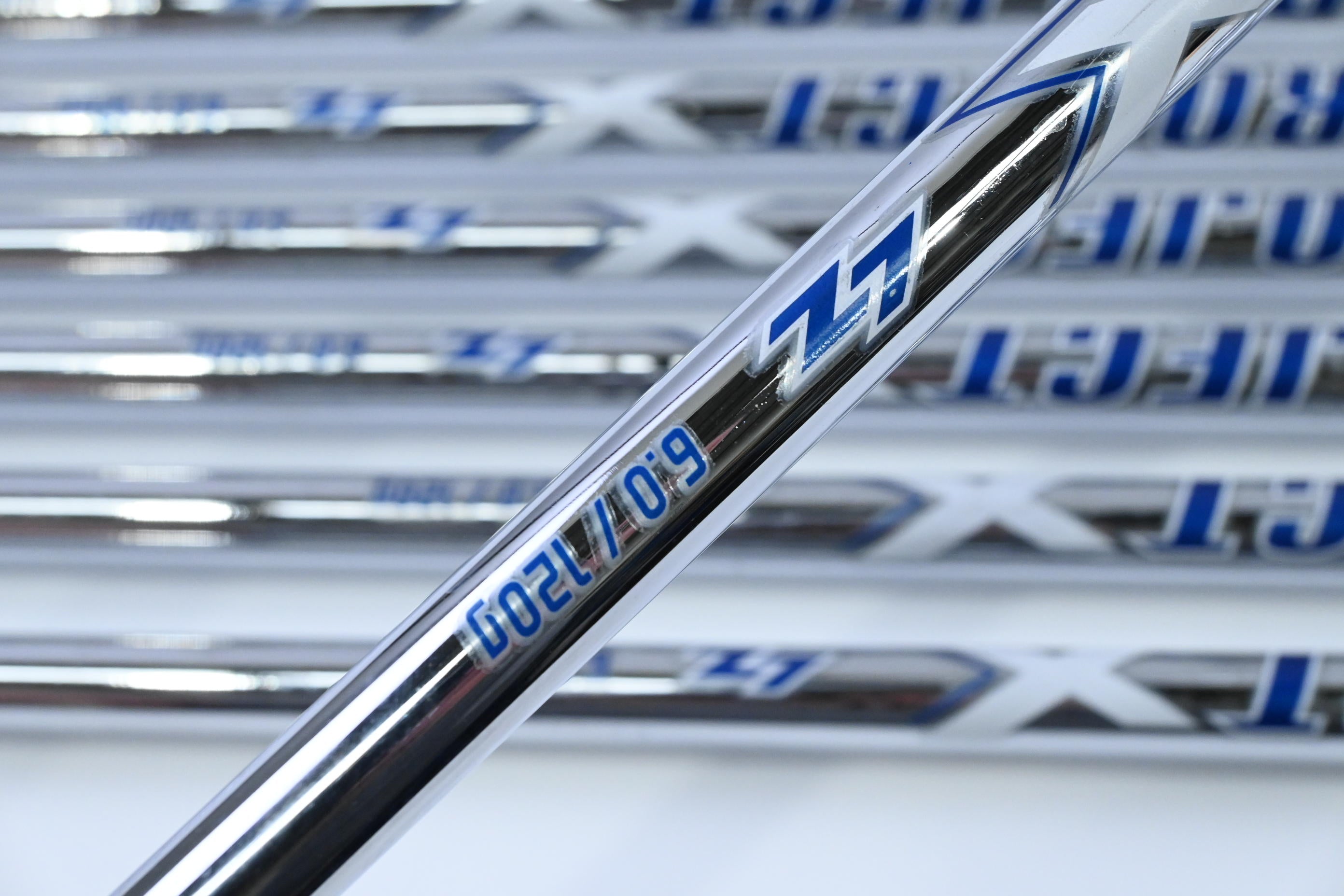 Titleist T100 S 2019 Irons / 4-PW / Stiff Flex Project X LZ 120 Shafts