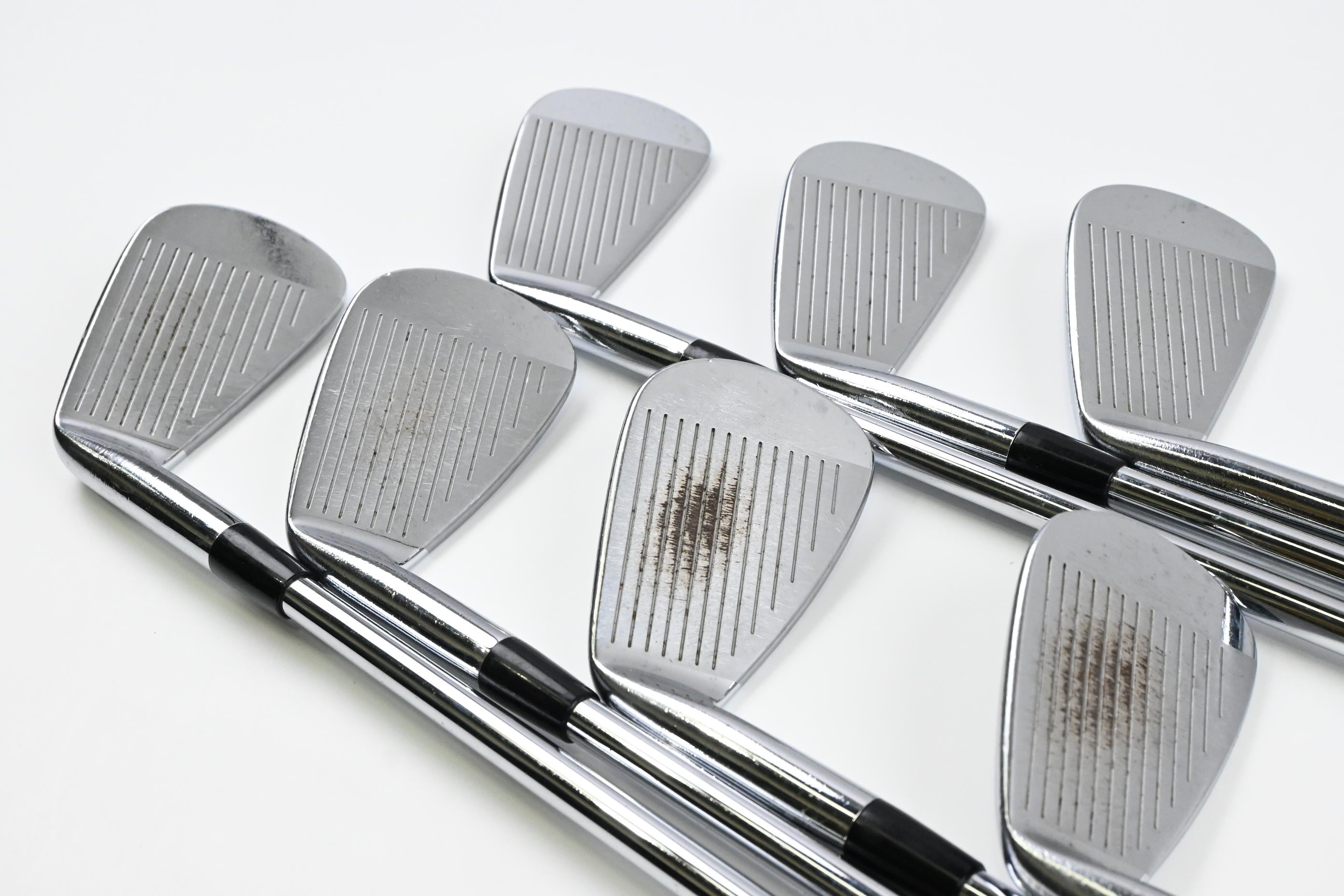 Mizuno MP-4 Irons / 4-PW / Stiff Flex Dynamic Gold S300 Shafts