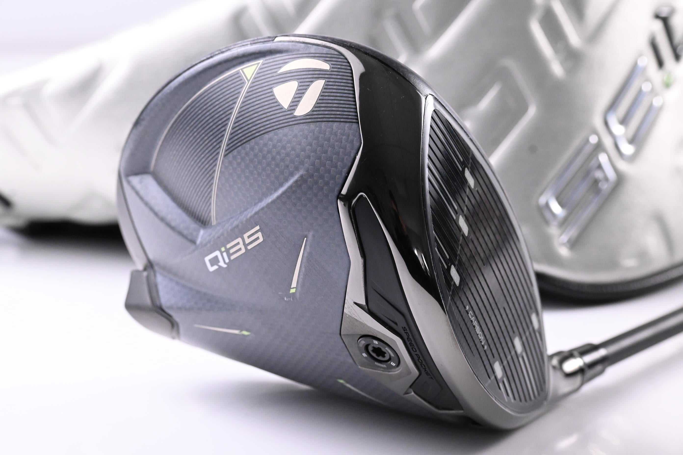 Taylormade Qi35 Driver / 10.5 Degree / Stiff Flex Cypher 2.0 50 Shaft