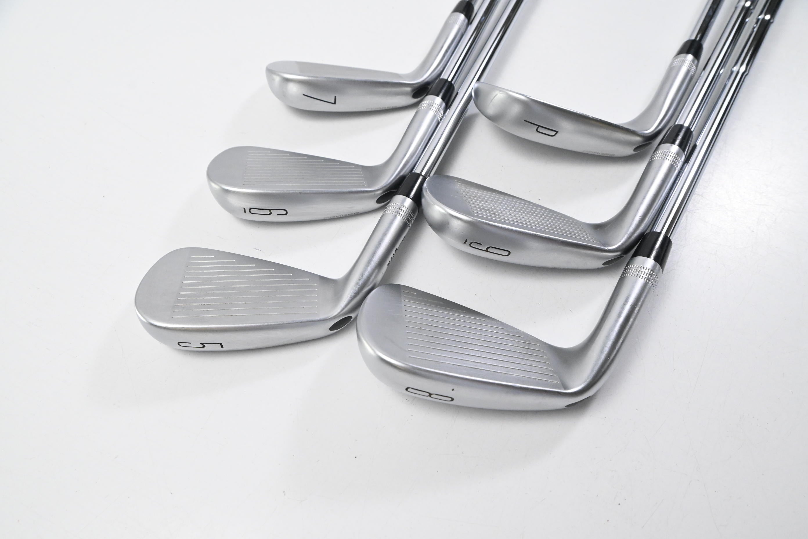Wilson Staff Model CB 2026 Irons / 5-PW / Stiff Flex Dynamic Gold Mid 115 S300