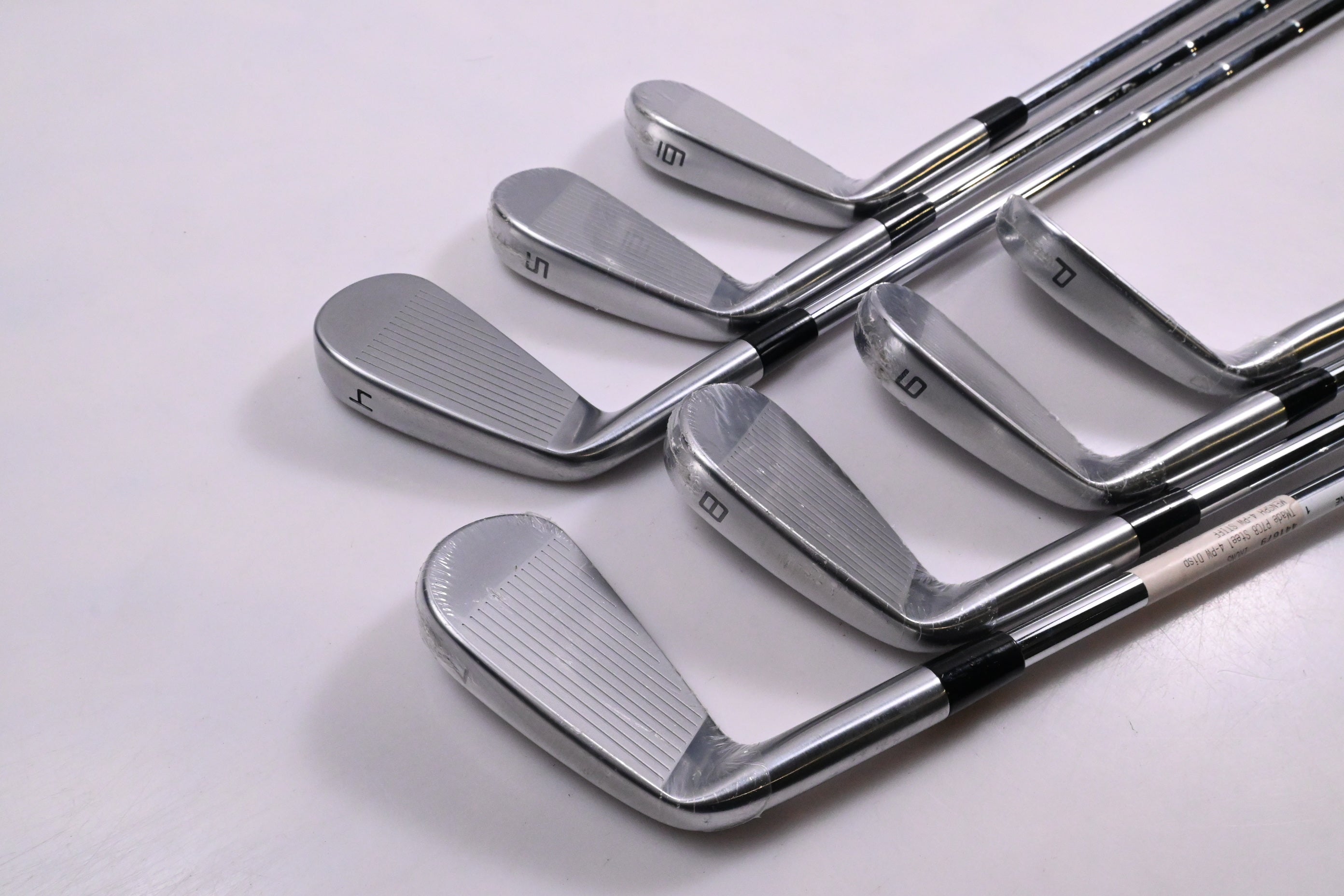 Taylormade P.7CB Irons / 4-PW / Stiff Flex Dynamic Gold Mid 115 S300 Shafts