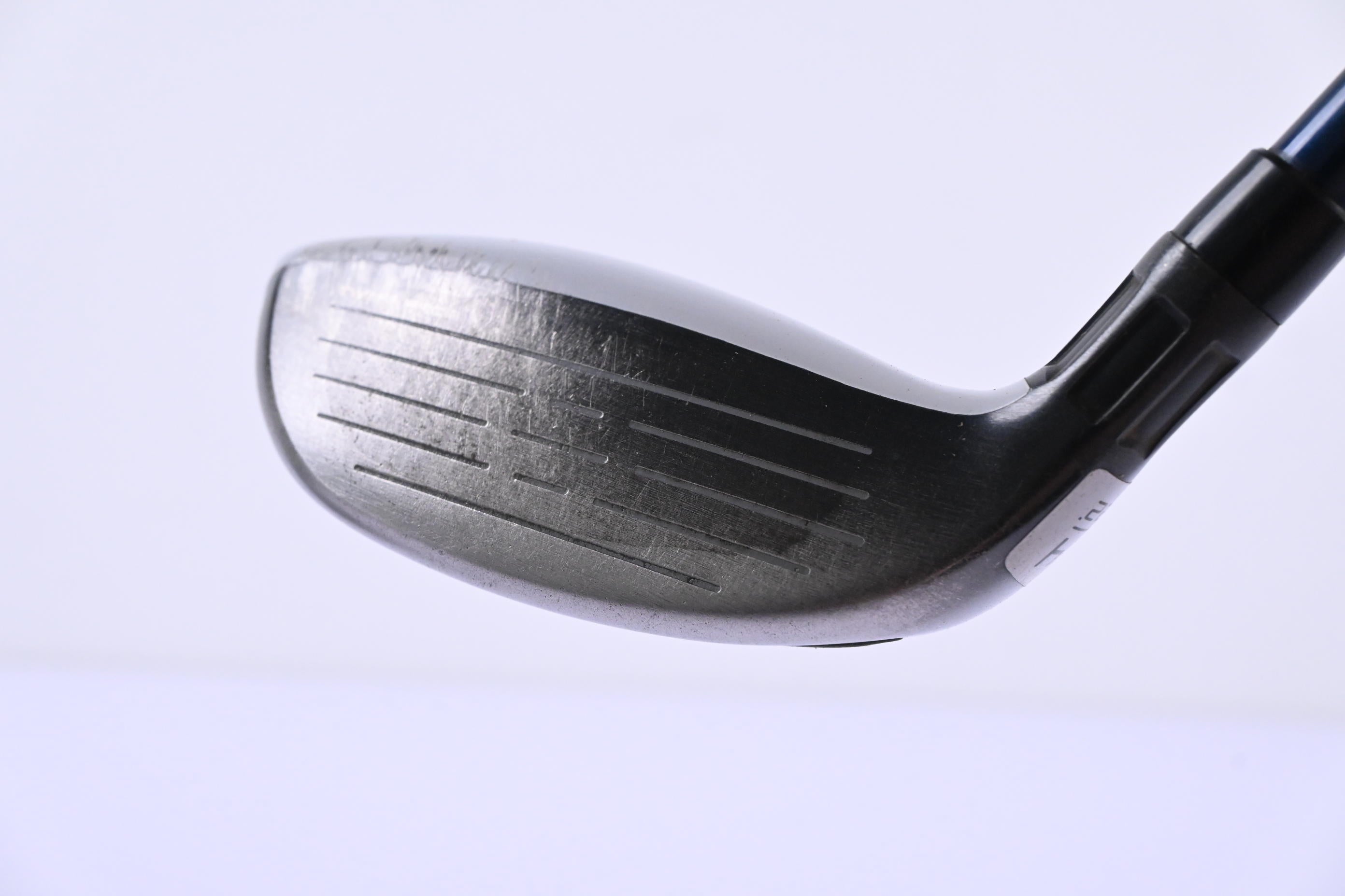 Taylormade SIM Max #4 Hybrid / 22 Degree / Stiff Flex Fujikura Ventus Blue 7 Shaft