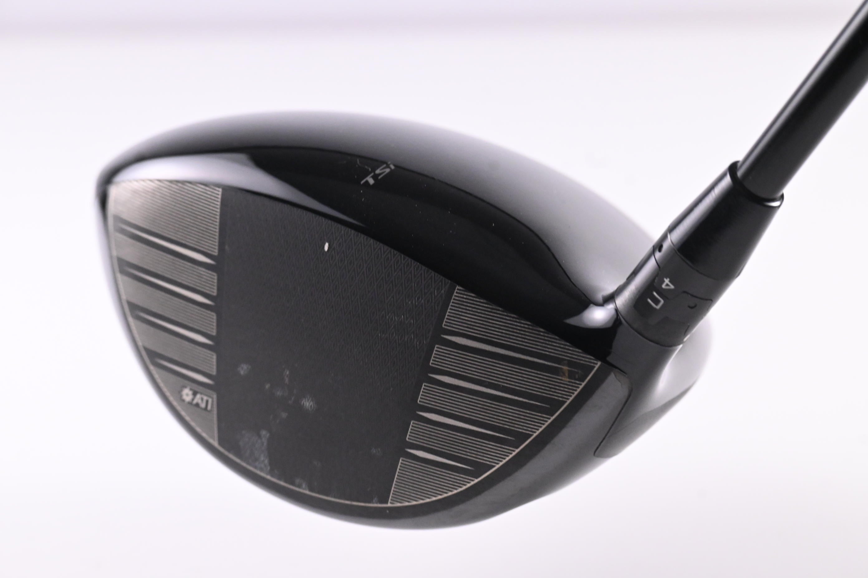 Titleist TSi2 Driver / 9 Degree / Stiff Flex Tensei AV White 65 Shaft