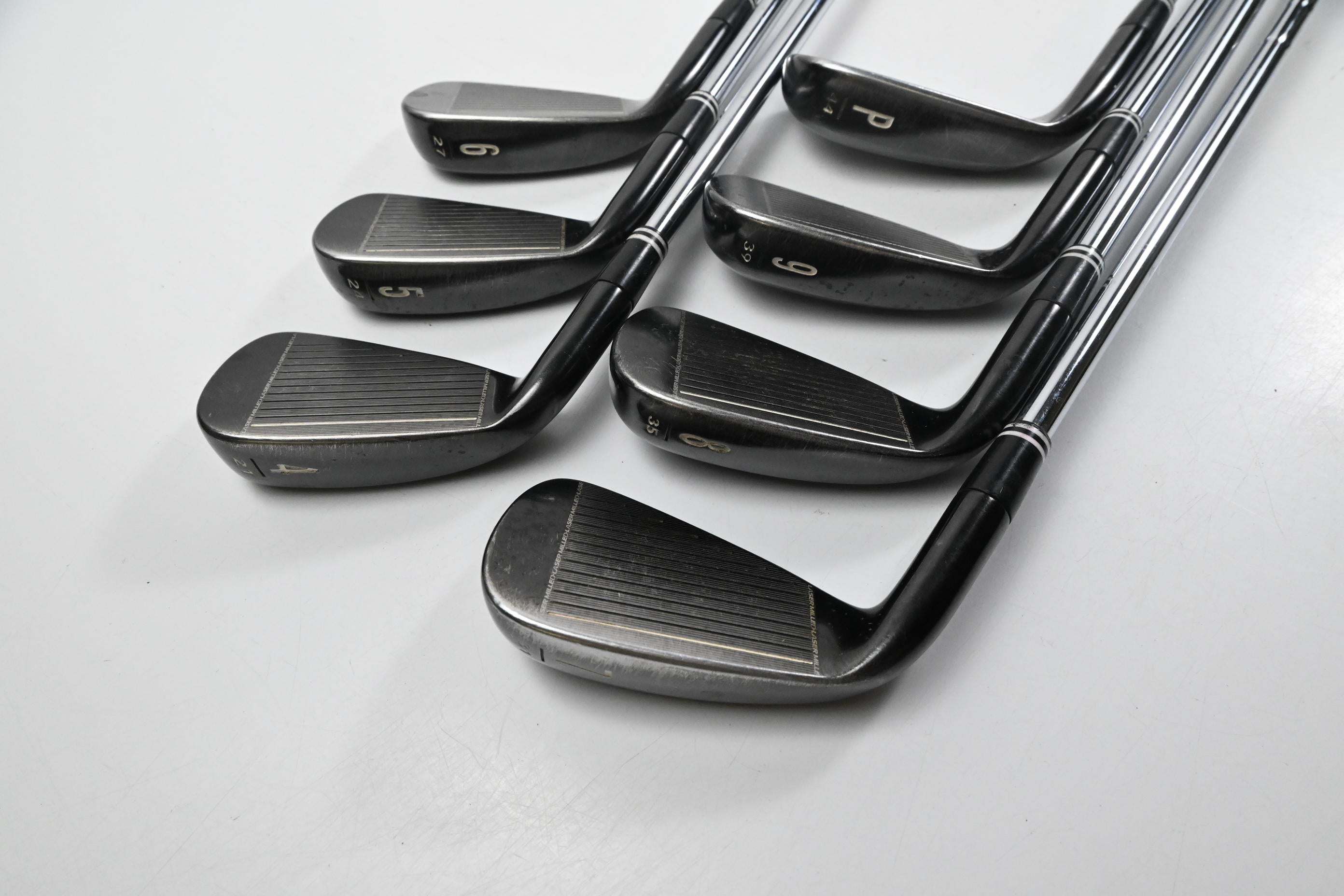 Cleveland CG16 Black Pearl Irons / 4-PW / Regular Flex Cleveland Traction 85