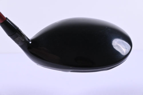 Titleist 910 D2 Driver / 9.5 Degree / Stiff Flex Diamana 'ilima 61 Shaft