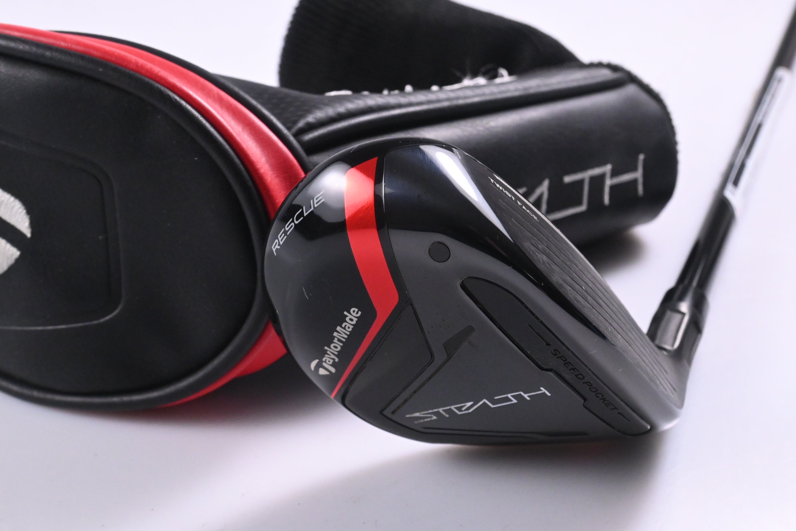 Taylormade Stealth #4 Hybrid / 22 Degree / Senior Flex Fujikura Ventus Red 5