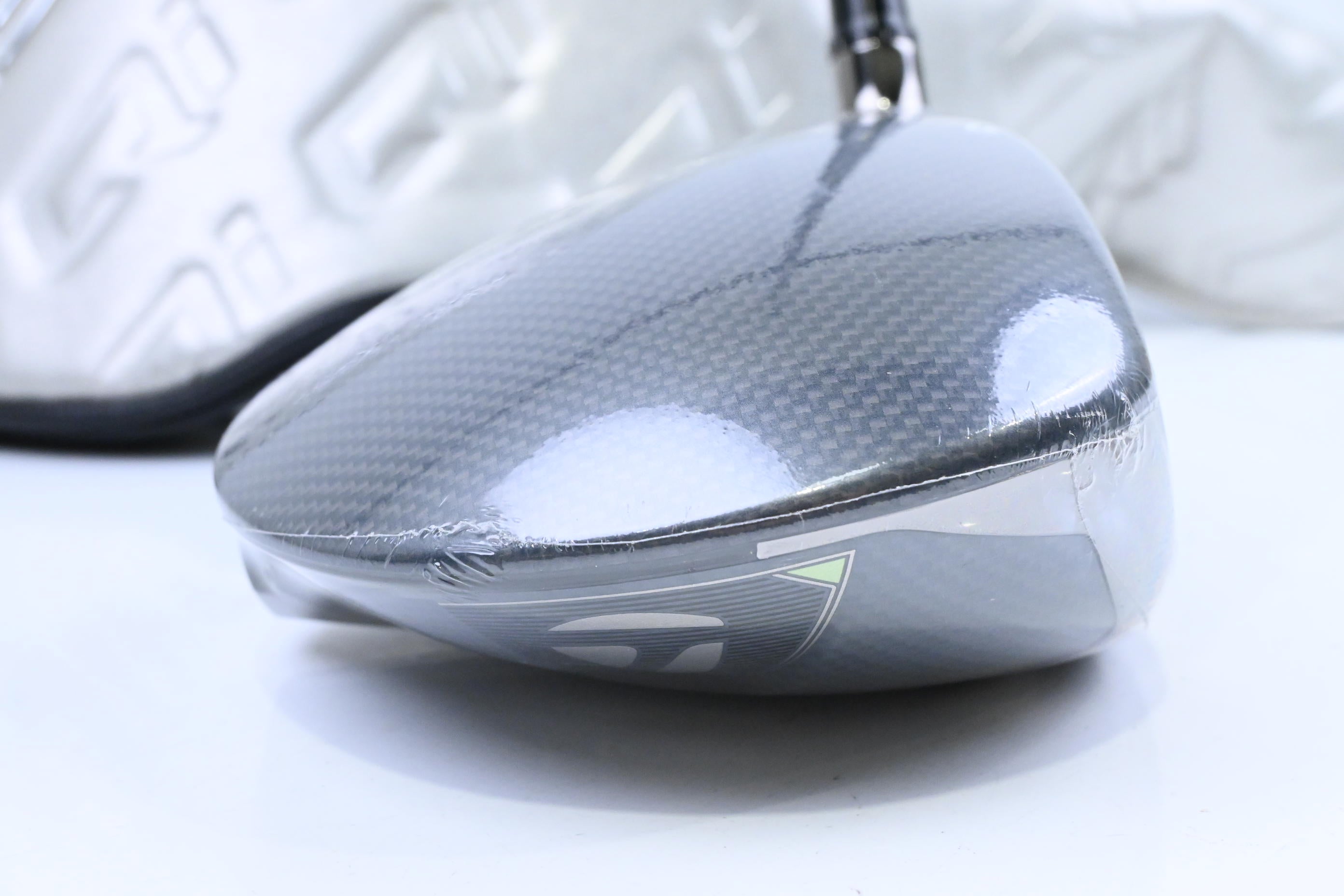 Taylormade Qi35 LS Driver / 9 Degree / Regular Flex Kai'li Dark Waves Blue CB 60