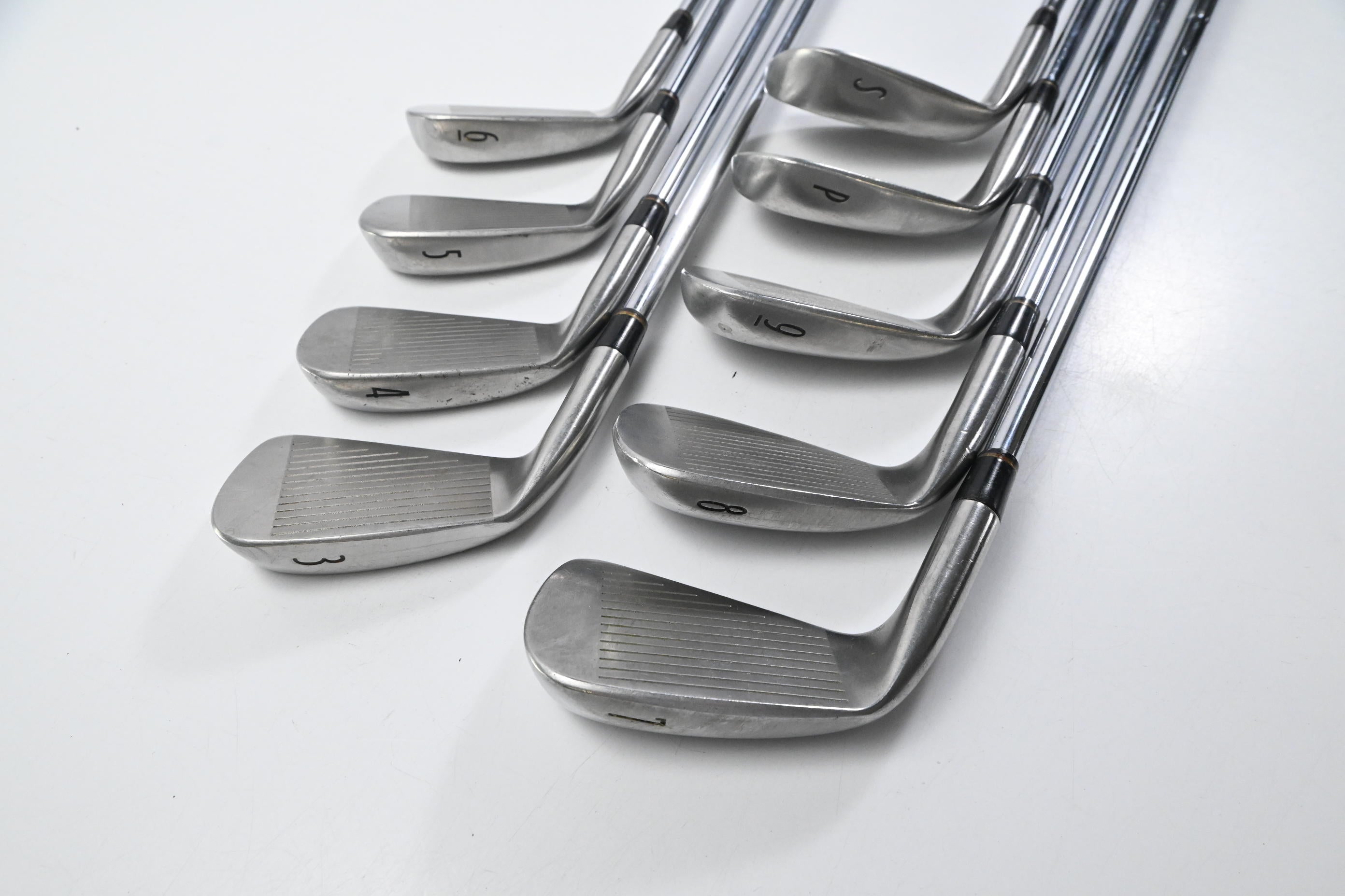 Titleist DCI 962 Irons / 3-PW+SW / Regular Flex Dynamic Gold R300 Shafts