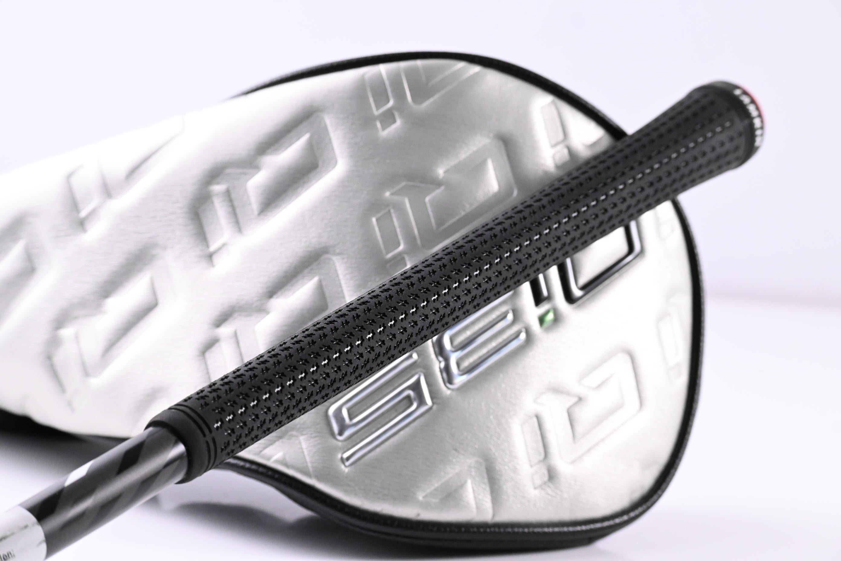 Taylormade Qi35 Driver / 10.5 Degree / Stiff Flex Cypher 2.0 50 Shaft