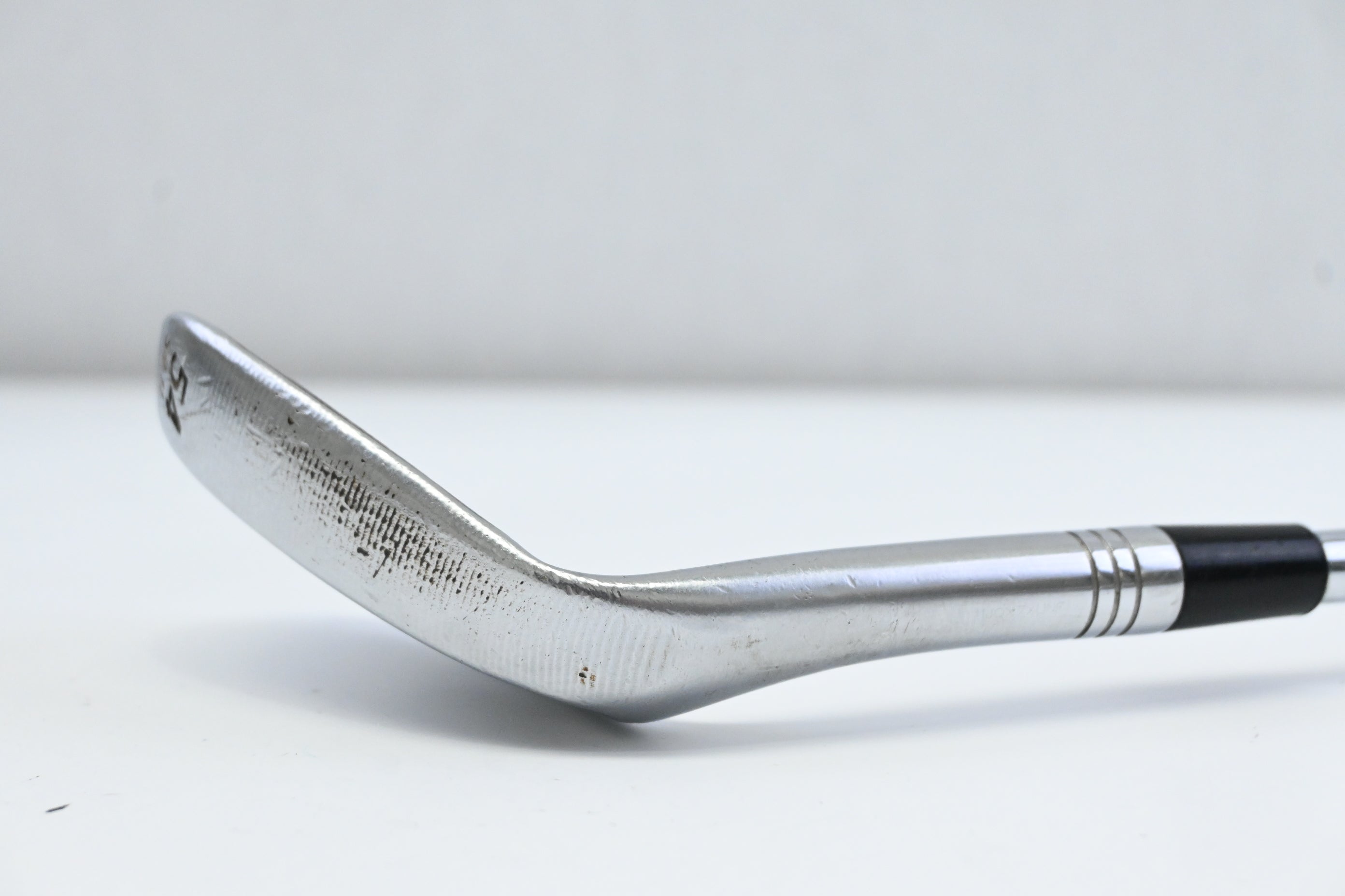 Taylormade Milled Grind 2 Sand Wedge / 54 Degree / Stiff Flex Dynamic Gold S200