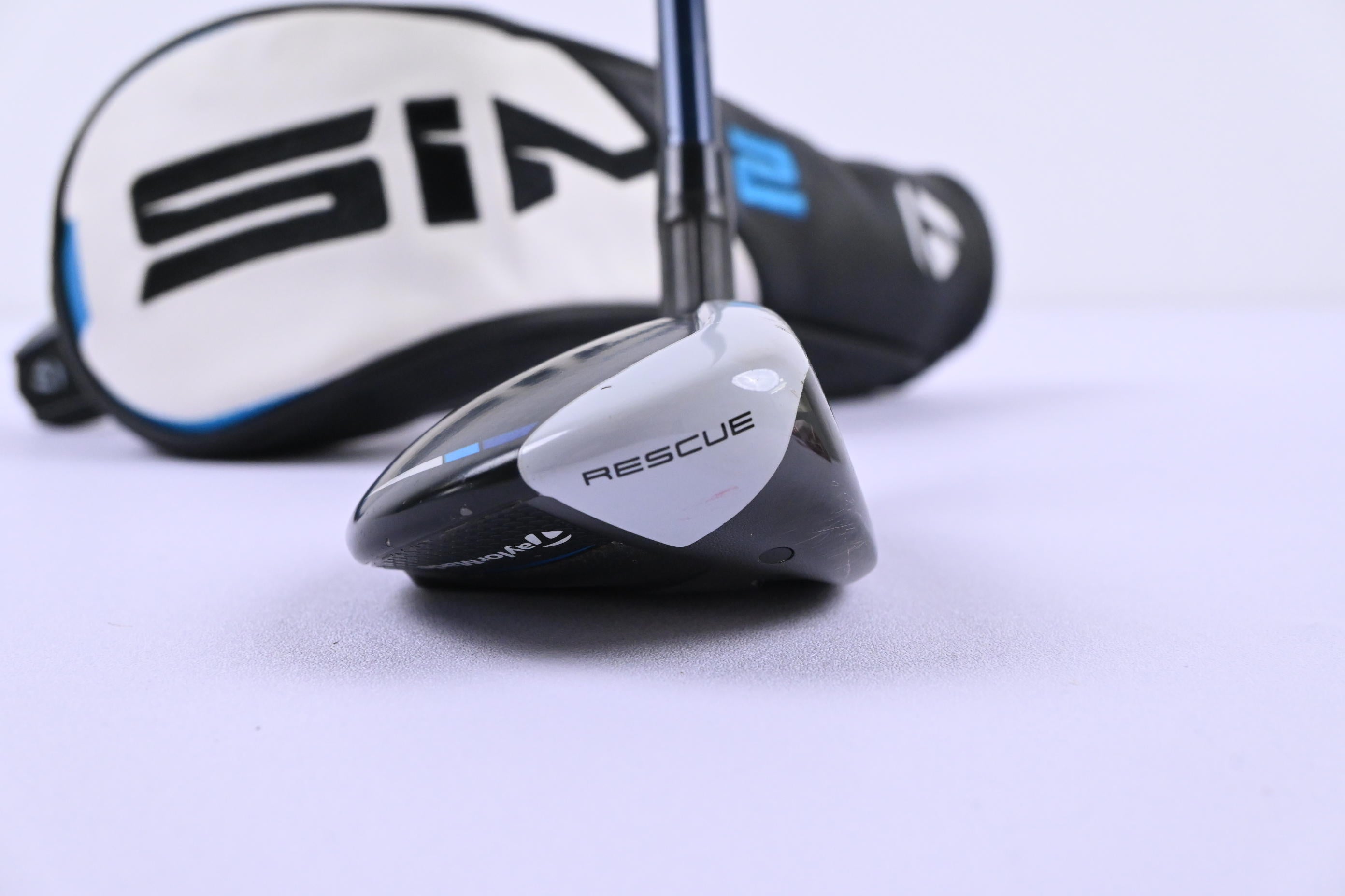 Taylormade SIM2 Max #3 Hybrid / 19 Degree / Stiff Flex Fujikura Ventus Blue 7