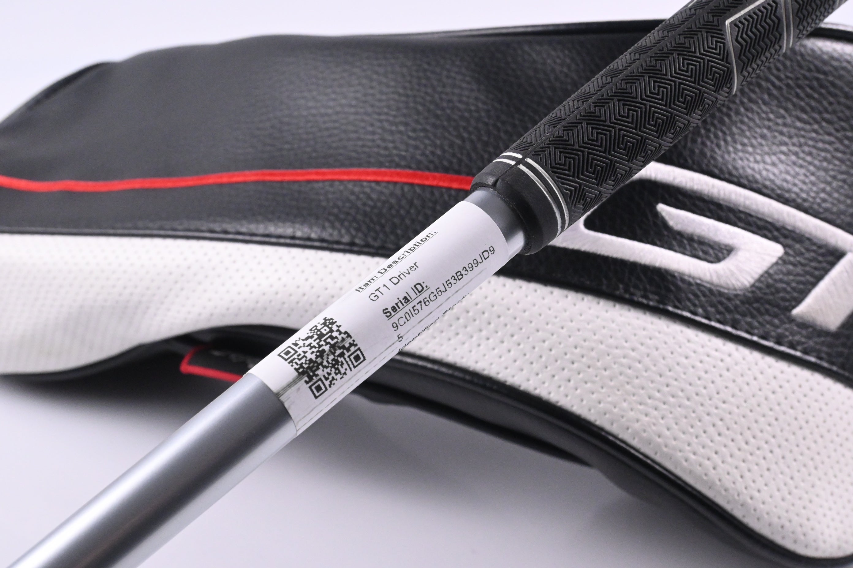 Titleist GT1 Driver / 10 Degree / Regular Flex Fujikura Air Speeder 40 Shaft