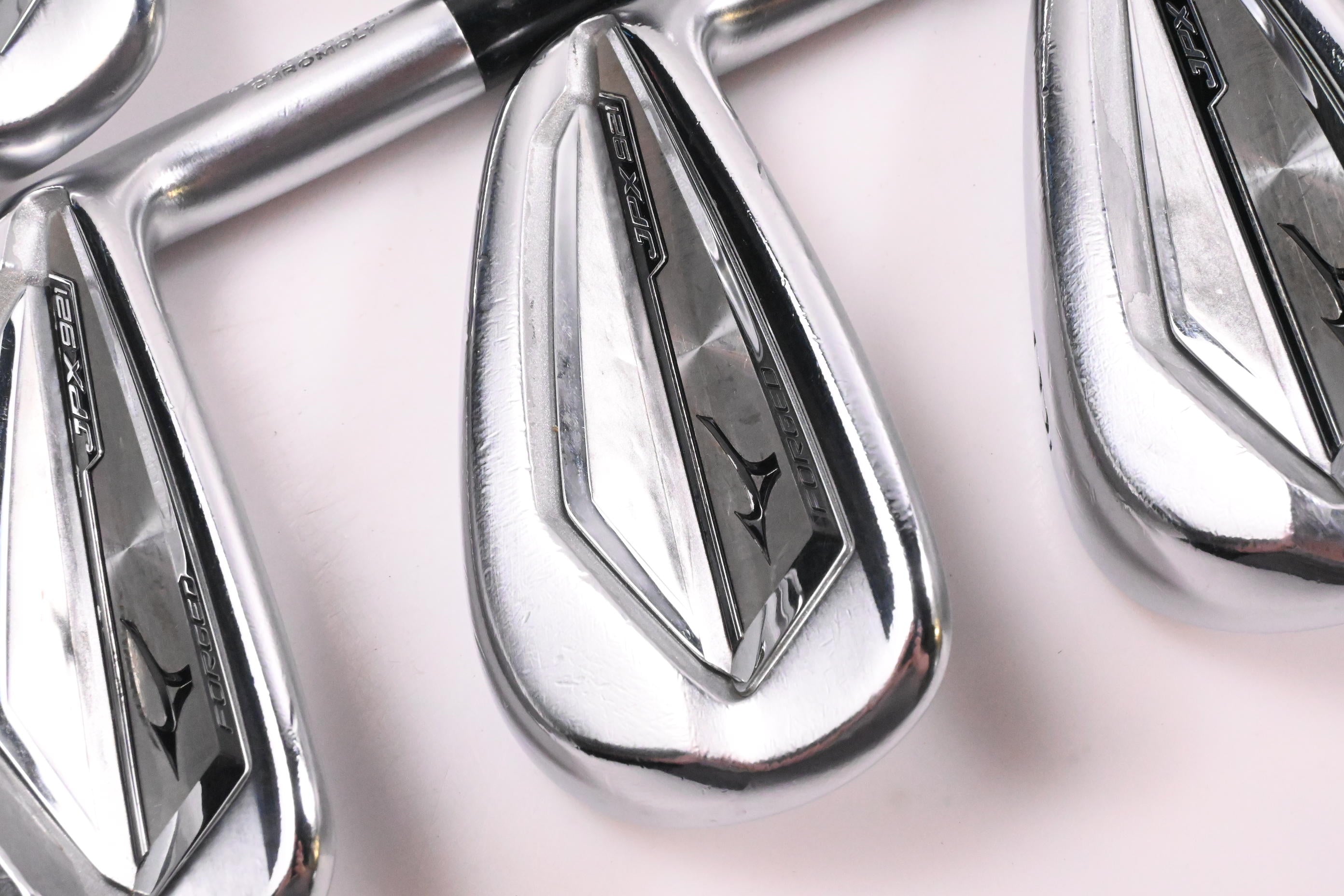 Mizuno JPX 921 Forged Irons / 5-9i / Stiff Flex KBS $-Taper 120 Shafts