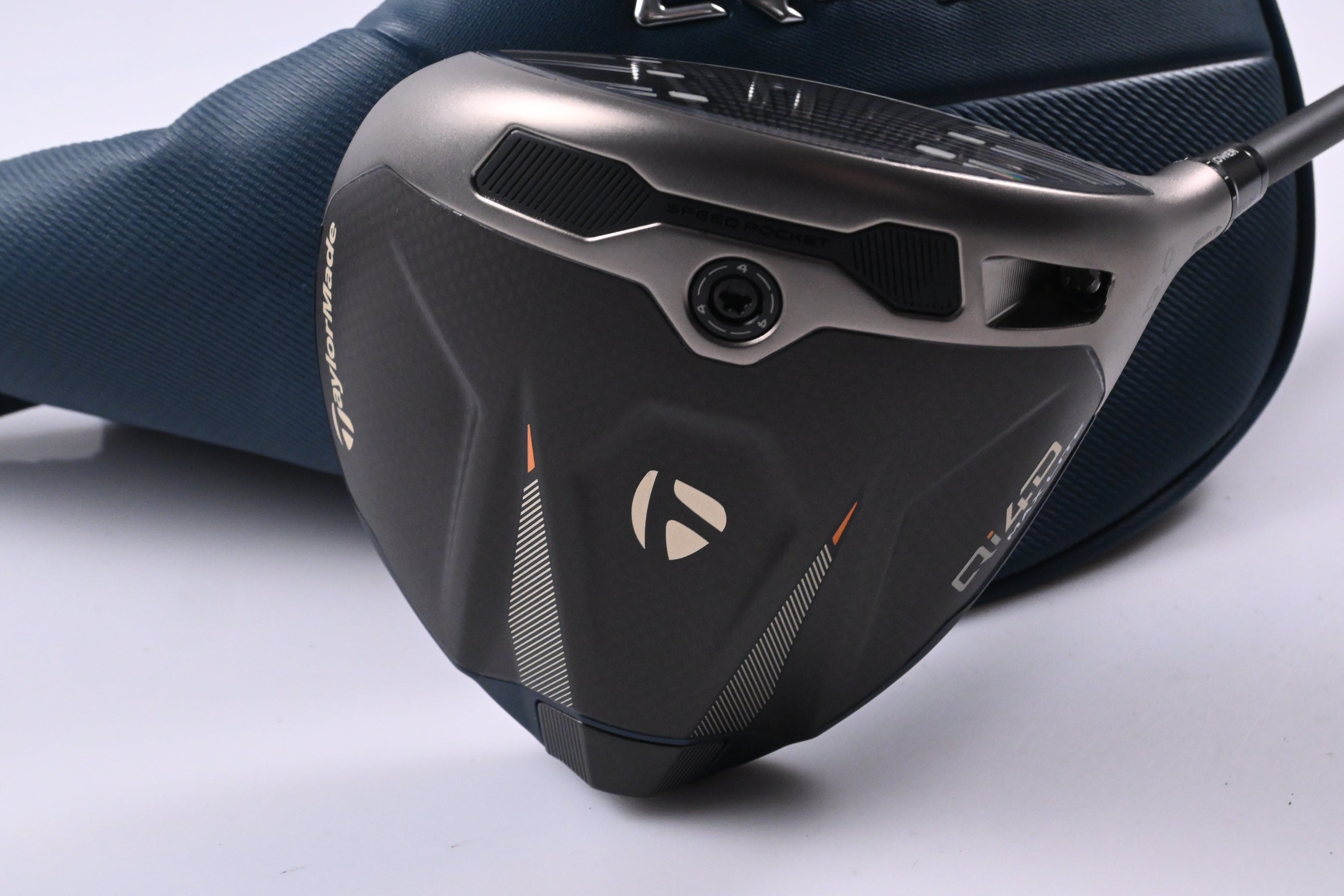 Taylormade Qi4D Max Lite Driver / 12 Degree / Regular Flex Vanquish 40 Shaft