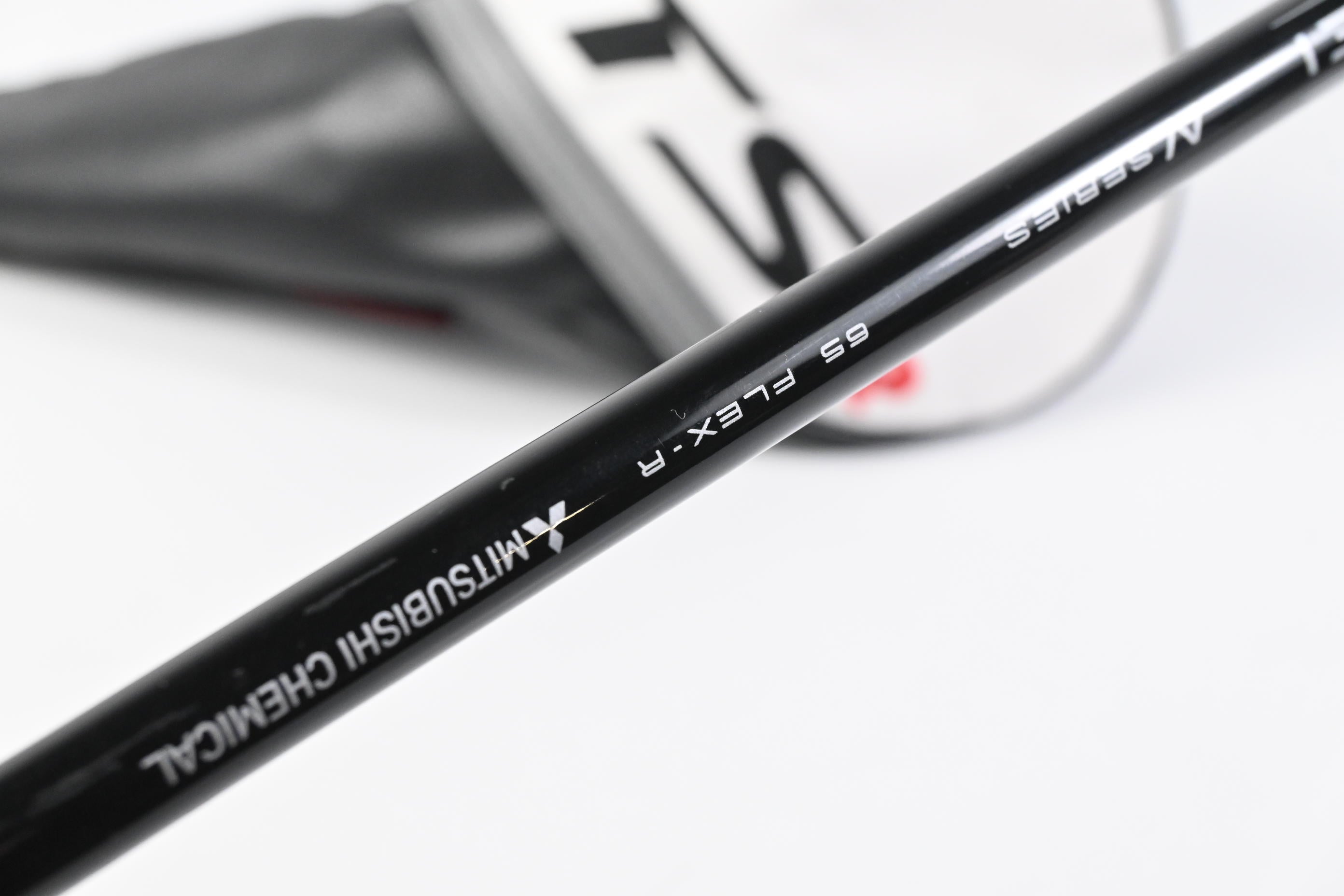 Left Hand Titleist TSR2 Driver / 9 Degree / Regular Flex Tensei AV Blue 65 Shaft