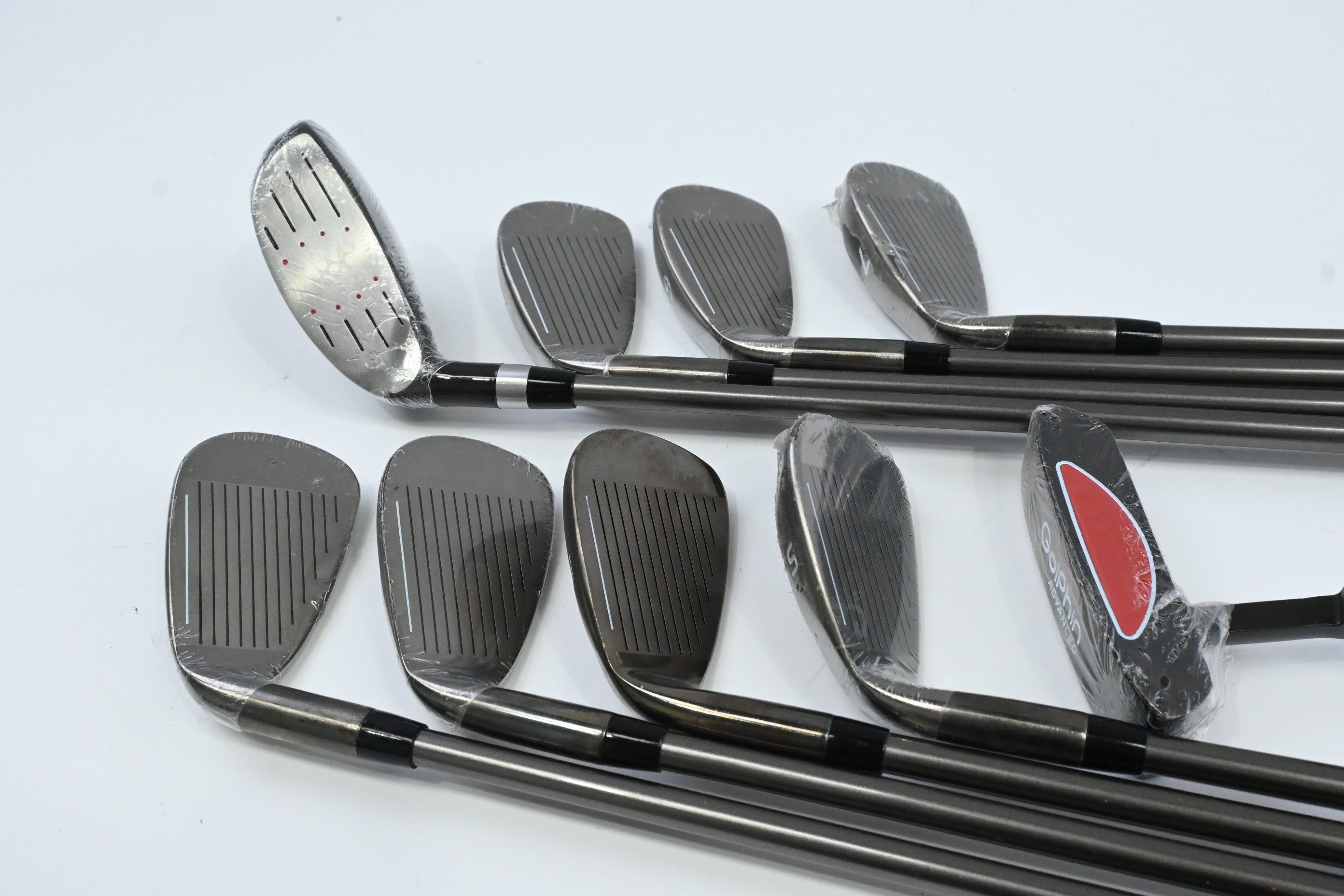 Junior Golphin 910 Package Set / Hybrid, Irons, Putter, Bag