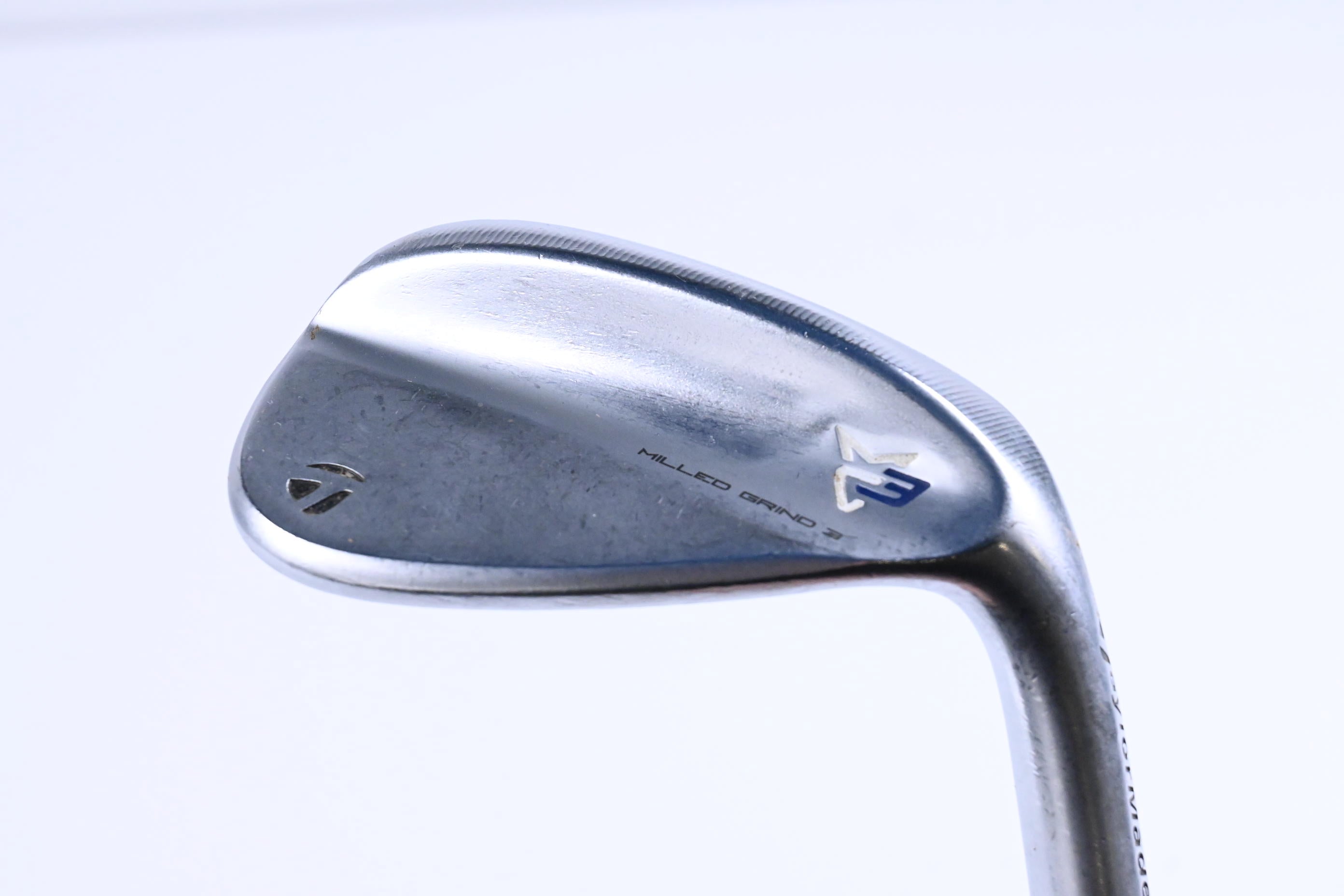 Taylormade Milled Grind 3 Gap Wedge / 52 Degree / Stiff Flex Dynamic Gold S200