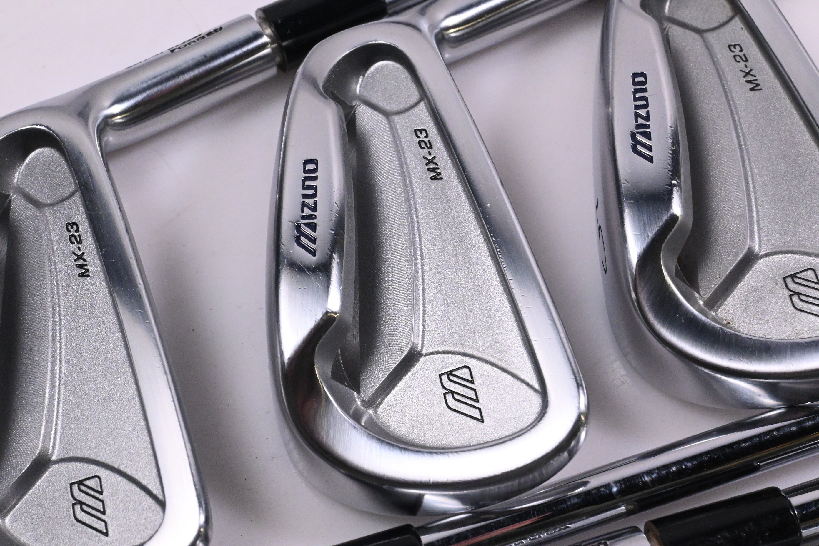 Mizuno MX-23 Irons / 3-9I / Regular Flex True Temper Dynamic Gold R300 Shafts