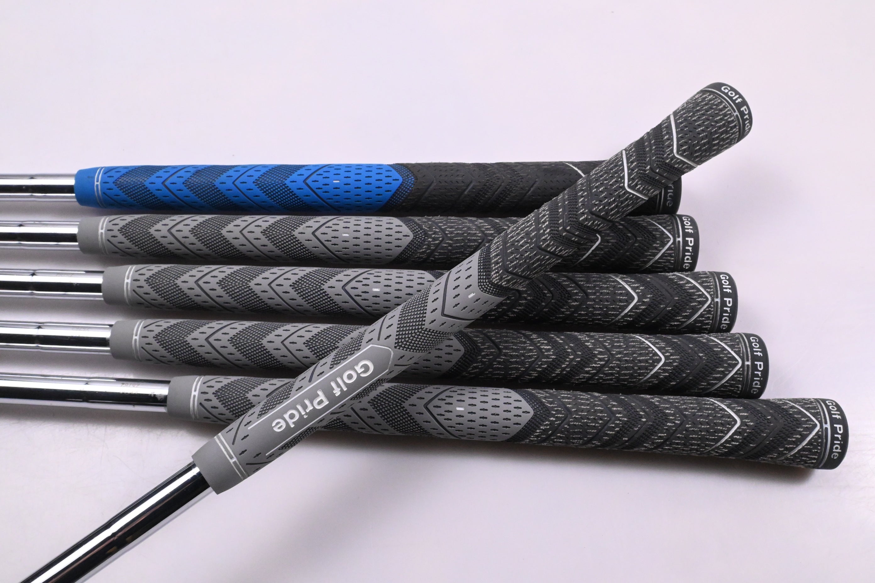 Mizuno MP-52 Irons / 5-PW / Regular Flex Dynamic Gold R300 Shafts