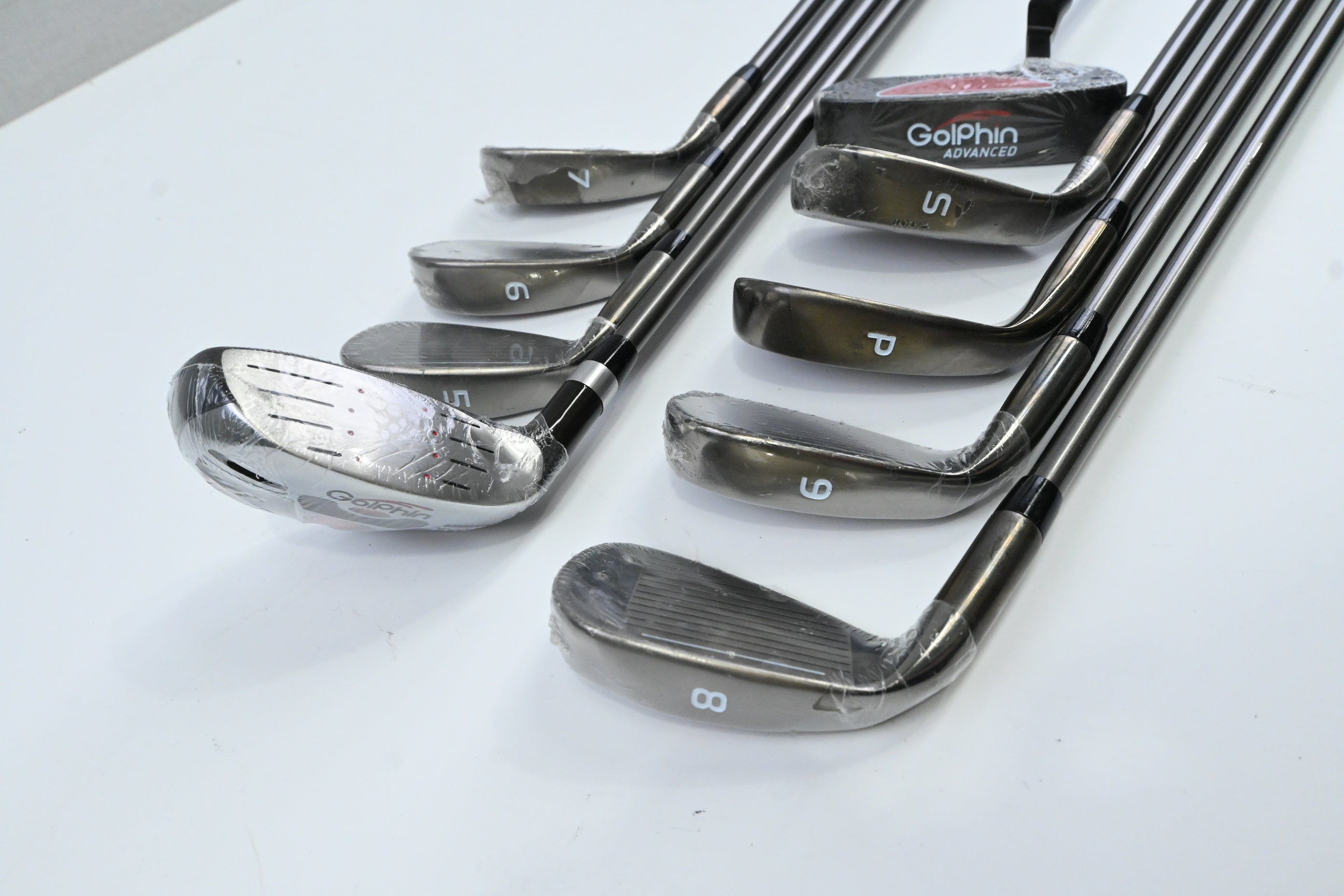 Junior Golphin 910 Package Set / Hybrid, Irons, Putter, Bag