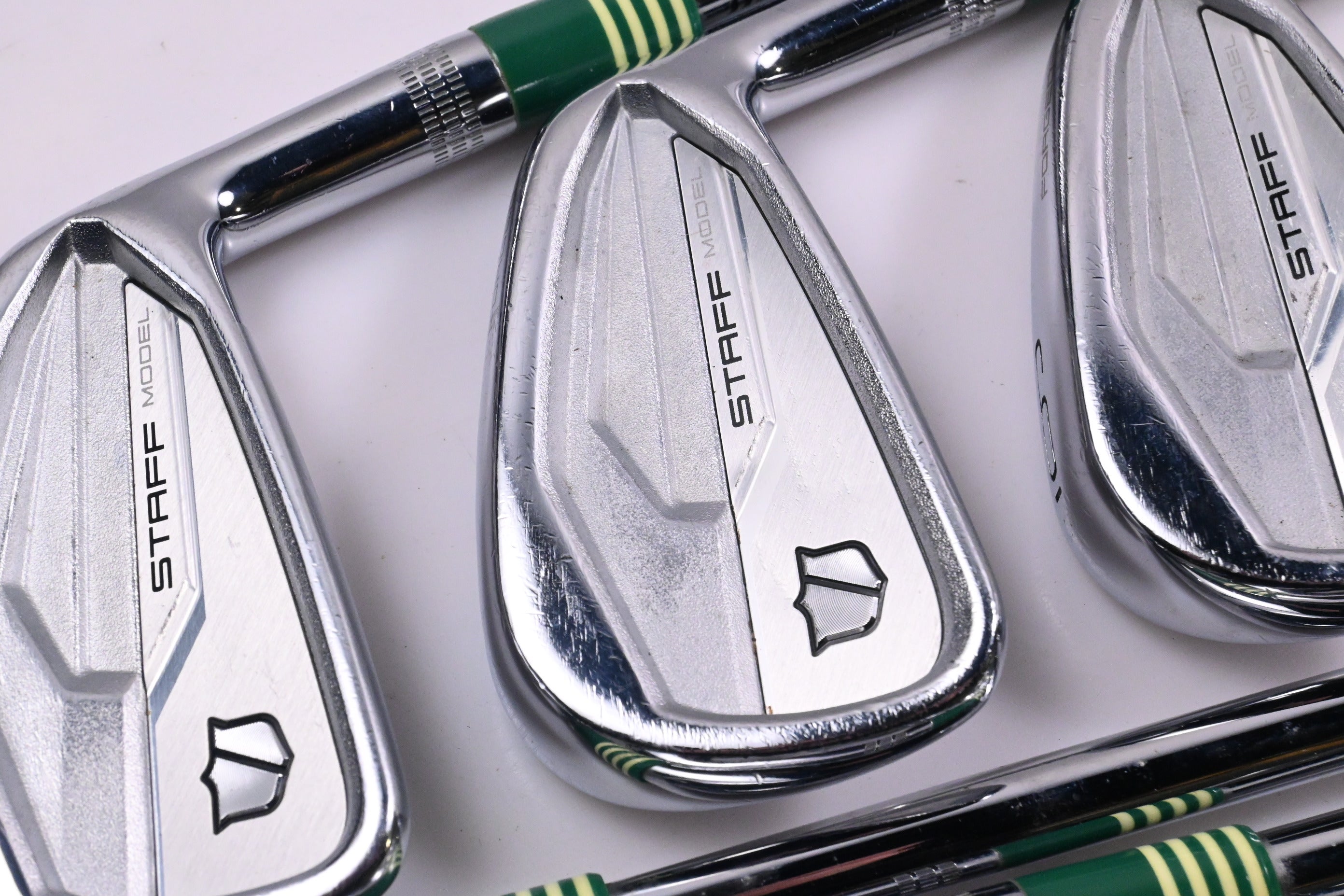 Wilson Staff Model 2024 CB Irons / 4-PW / Stiff Flex Dynamic Gold 120 S300